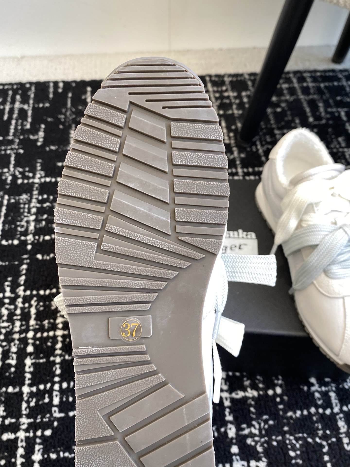 东莞代购级
鬼冢虎Onitsuka A55 时尚休闲复古运动鞋 阿甘鞋

Onitsuka Tiger从