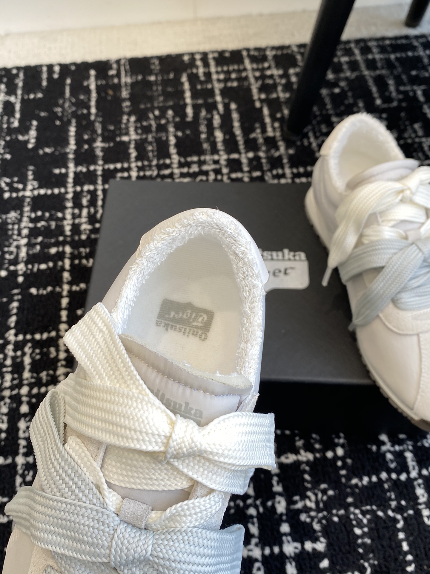 东莞代购级
鬼冢虎Onitsuka A55 时尚休闲复古运动鞋 阿甘鞋

Onitsuka Tiger从