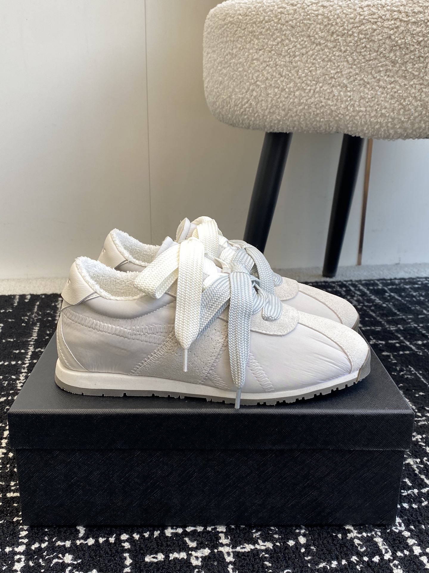 东莞代购级
鬼冢虎Onitsuka A55 时尚休闲复古运动鞋 阿甘鞋

Onitsuka Tiger从