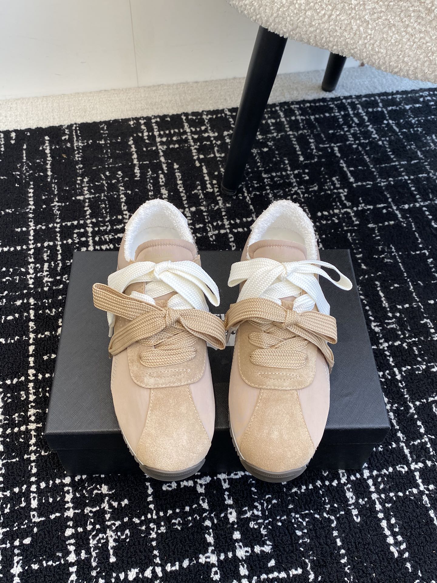 东莞代购级
鬼冢虎Onitsuka A55 时尚休闲复古运动鞋 阿甘鞋

Onitsuka Tiger从