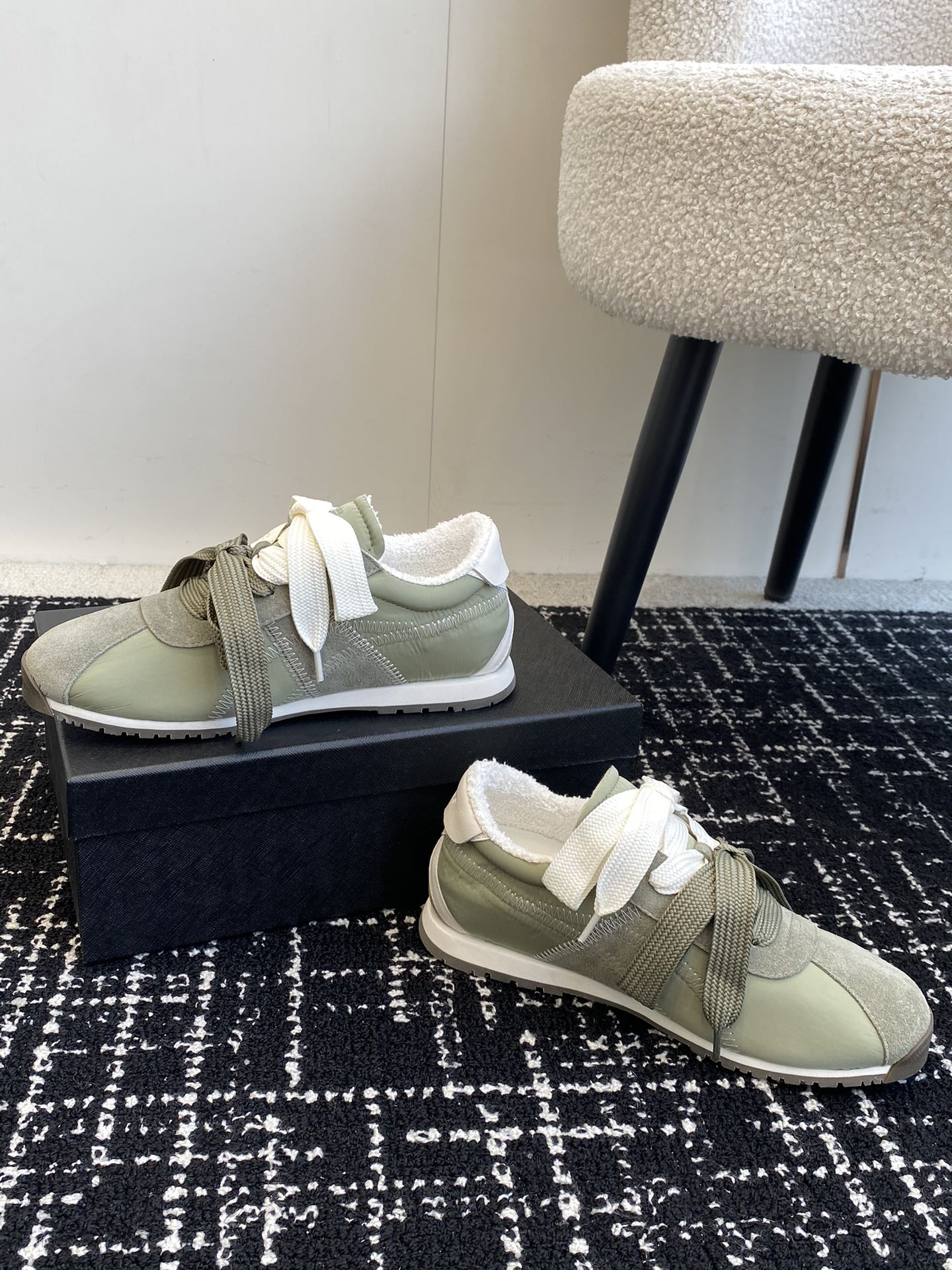 东莞代购级
鬼冢虎Onitsuka A55 时尚休闲复古运动鞋 阿甘鞋

Onitsuka Tiger从