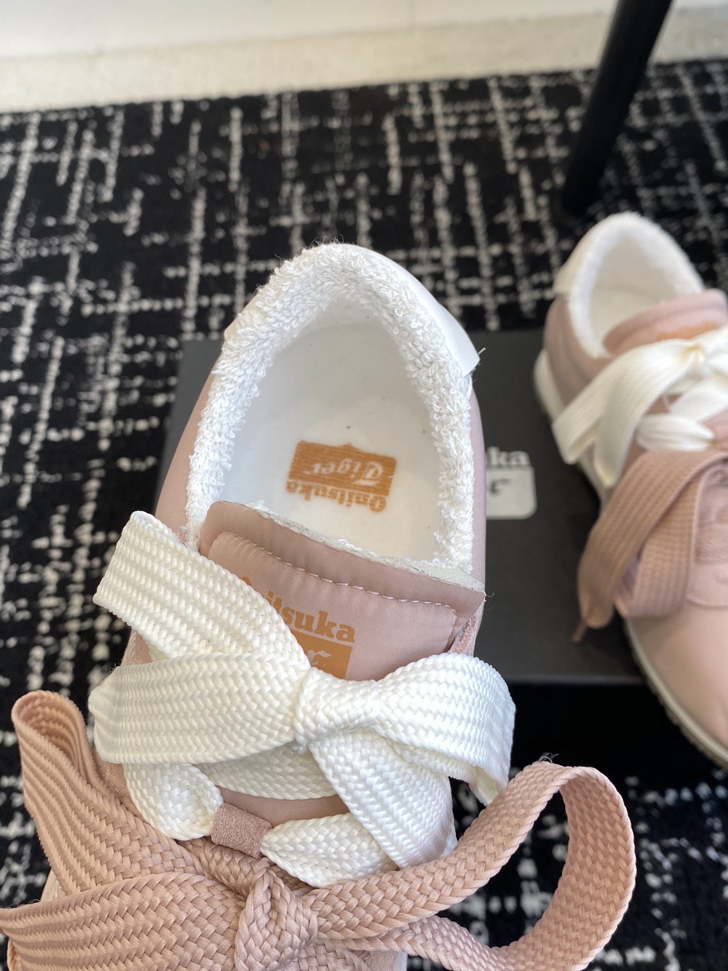 东莞代购级
鬼冢虎Onitsuka A55 时尚休闲复古运动鞋 阿甘鞋

Onitsuka Tiger从