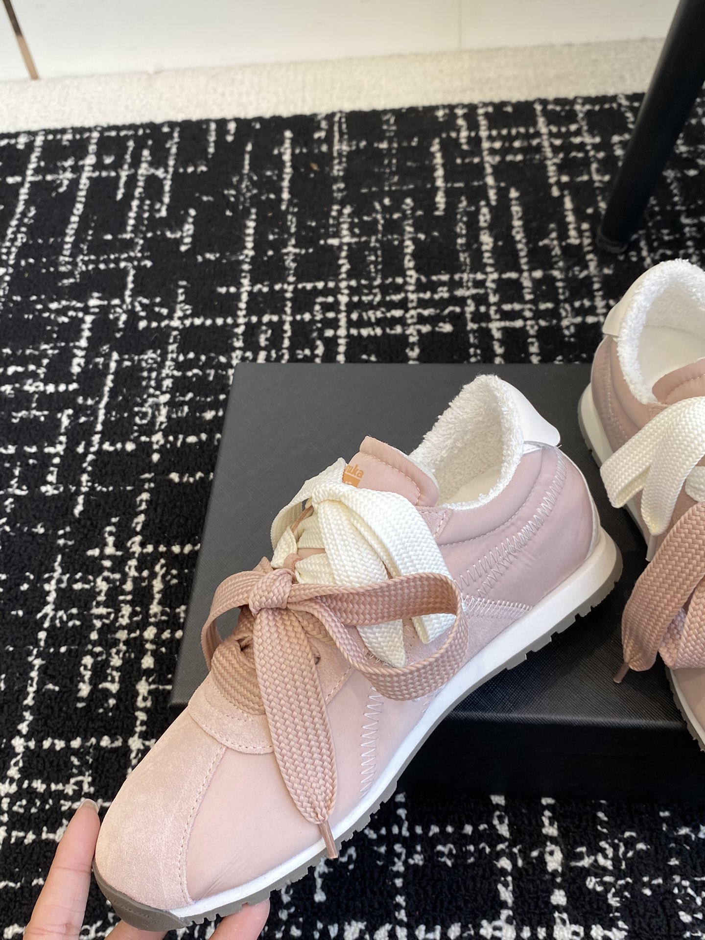 东莞代购级
鬼冢虎Onitsuka A55 时尚休闲复古运动鞋 阿甘鞋

Onitsuka Tiger从