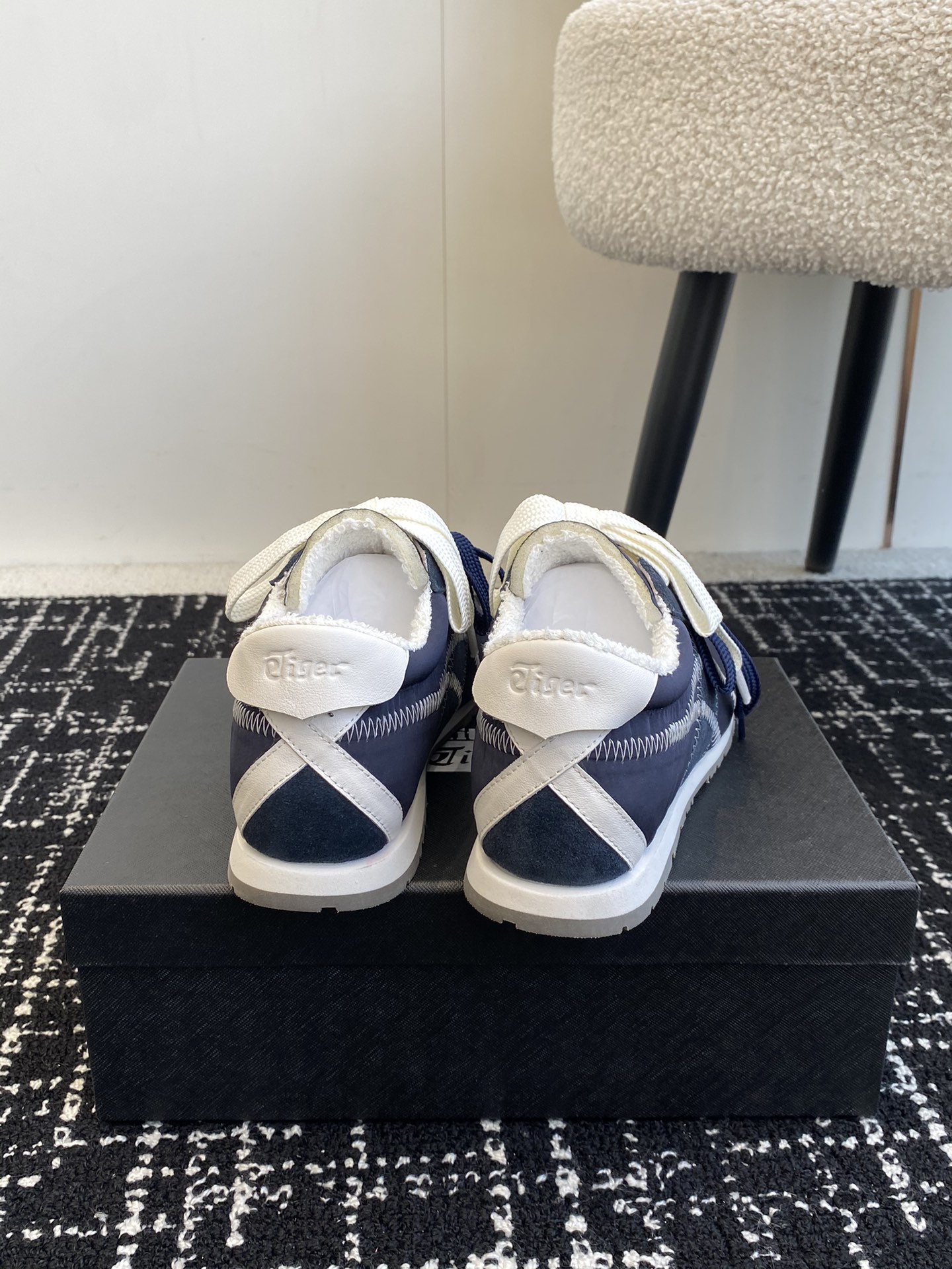 东莞代购级
鬼冢虎Onitsuka A55 时尚休闲复古运动鞋 阿甘鞋

Onitsuka Tiger从