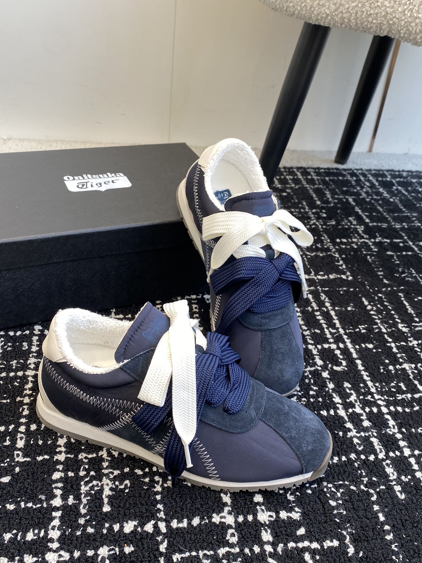 东莞代购级
鬼冢虎Onitsuka A55 时尚休闲复古运动鞋 阿甘鞋

Onitsuka Tiger从