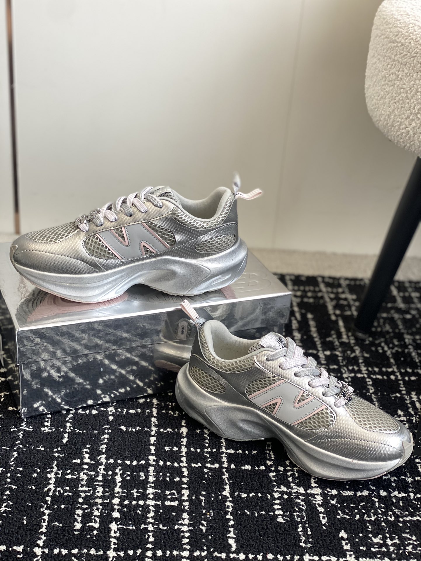 广州代购级（⚠️非莆田版本）
纽巴伦新百伦 NB 991V2 New Balance x联名 Ganni