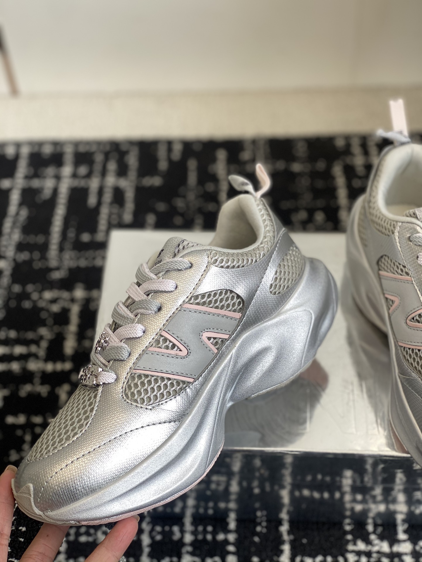 广州代购级（⚠️非莆田版本）
纽巴伦新百伦 NB 991V2 New Balance x联名 Ganni