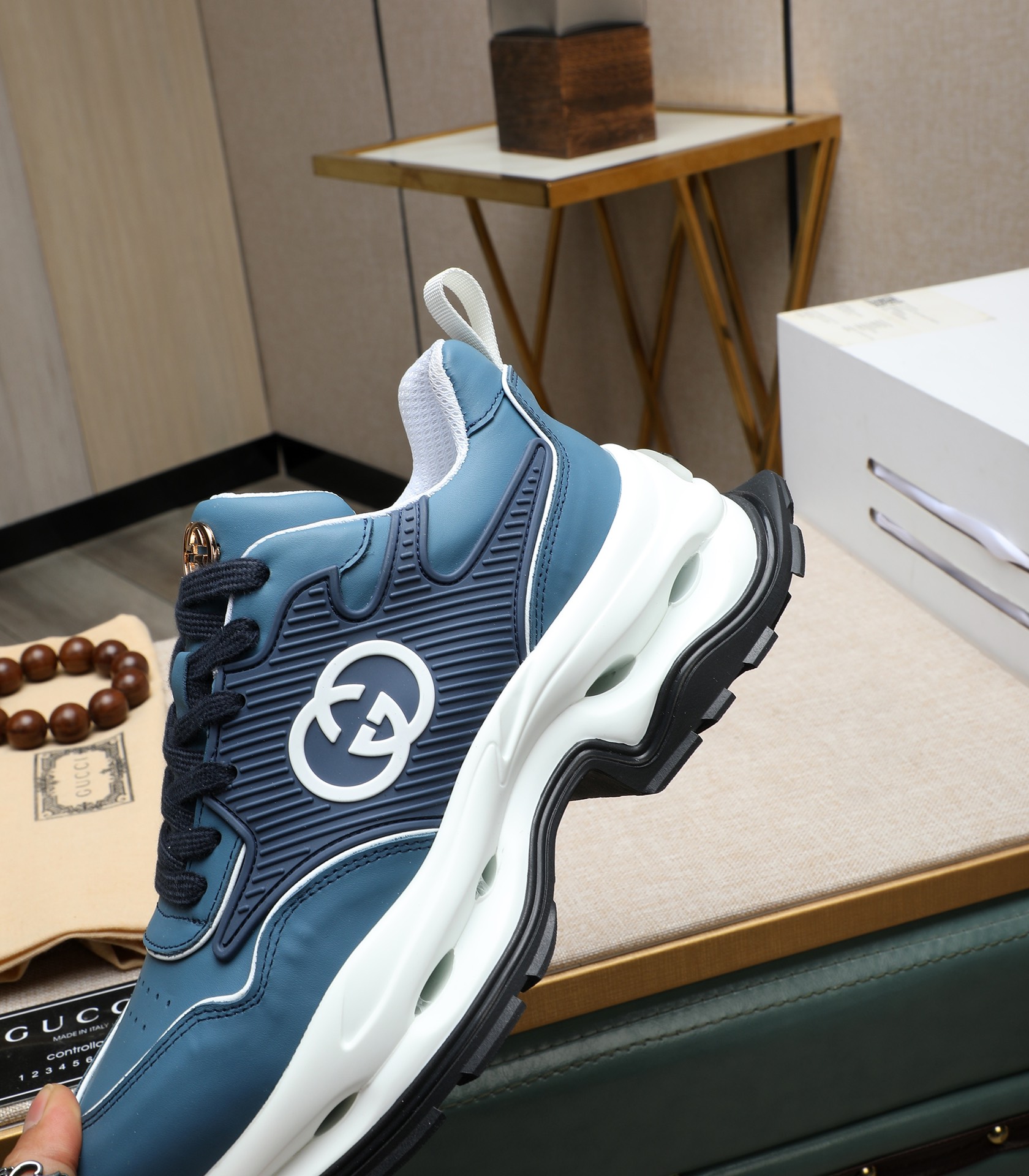 Gucci 2024 Blue Leather Sneakers with Interlocking G Logo - Size 38-44 9 i1710177416 8651 2