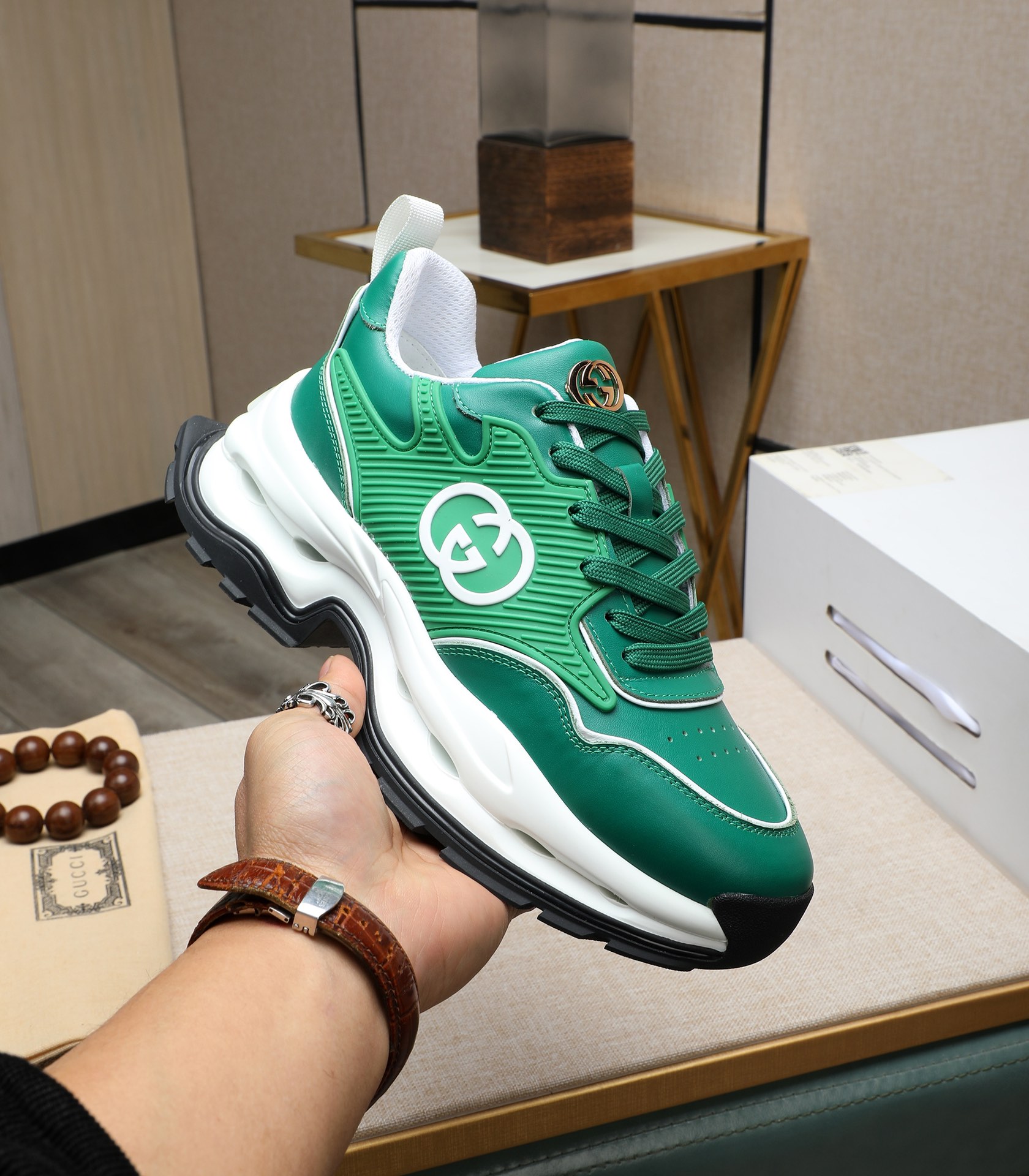 Gucci Men's Green Leather Chunky Sneakers Designer Fashionable Shoes 2 i1710177456 388 3