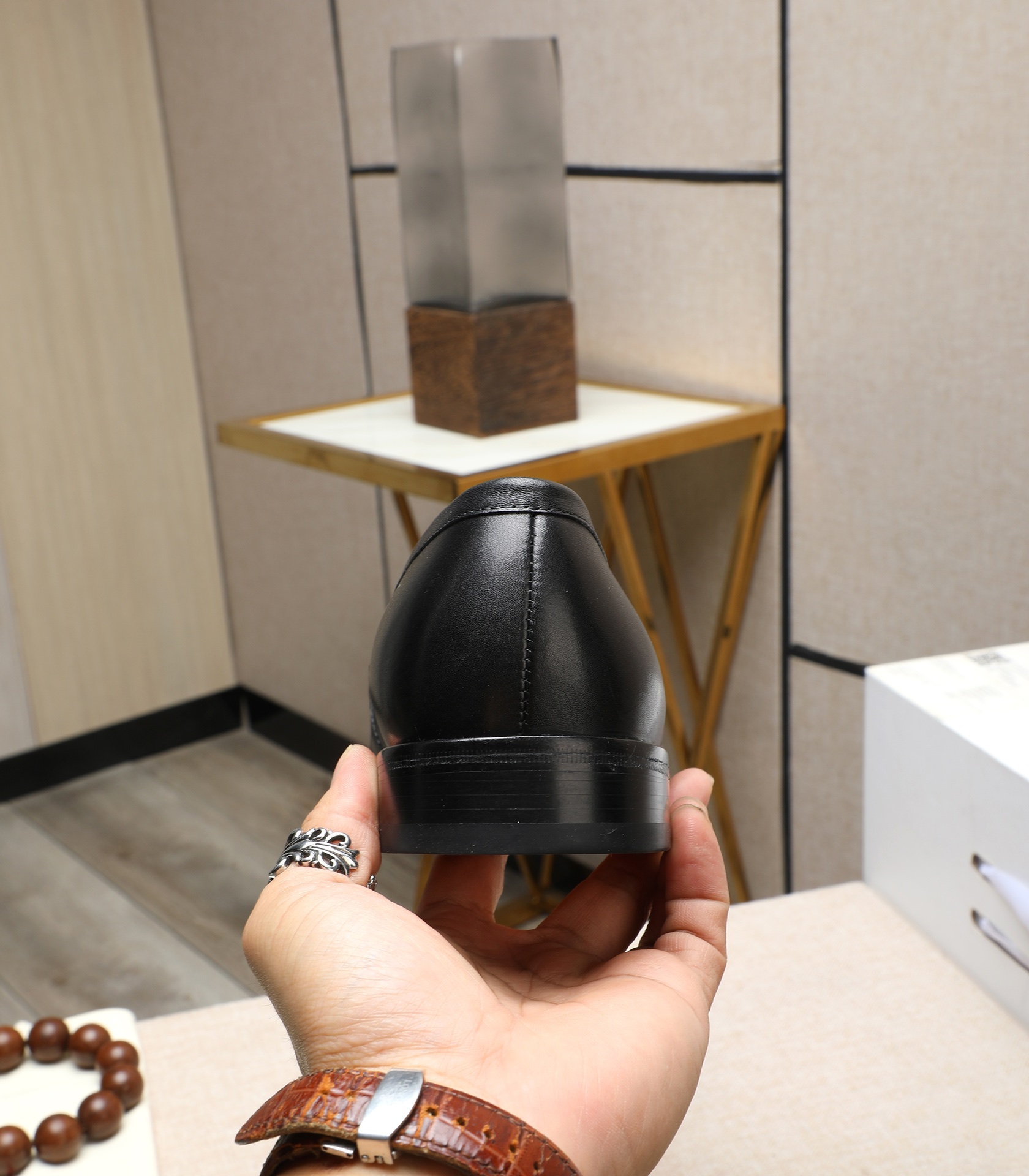 Salvatore Ferragamo Men's Black Leather Loafers - Classic Style & Comfort 9 i1710920956 1422 0