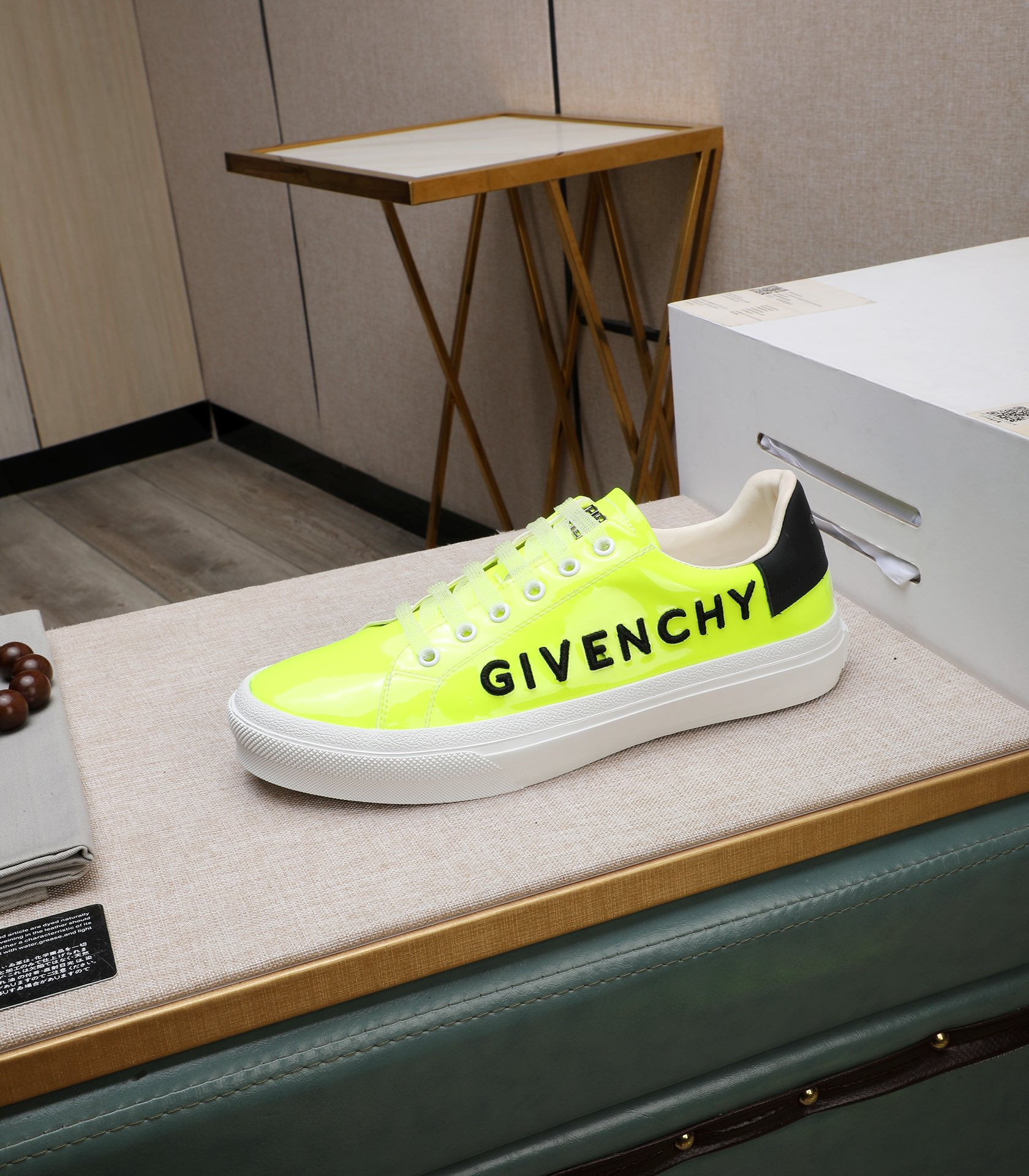 Givenchy Casual Sneakers, Neon Yellow Leather, Size 38-44, Slip-on Style 7 i1732862436 7040 7