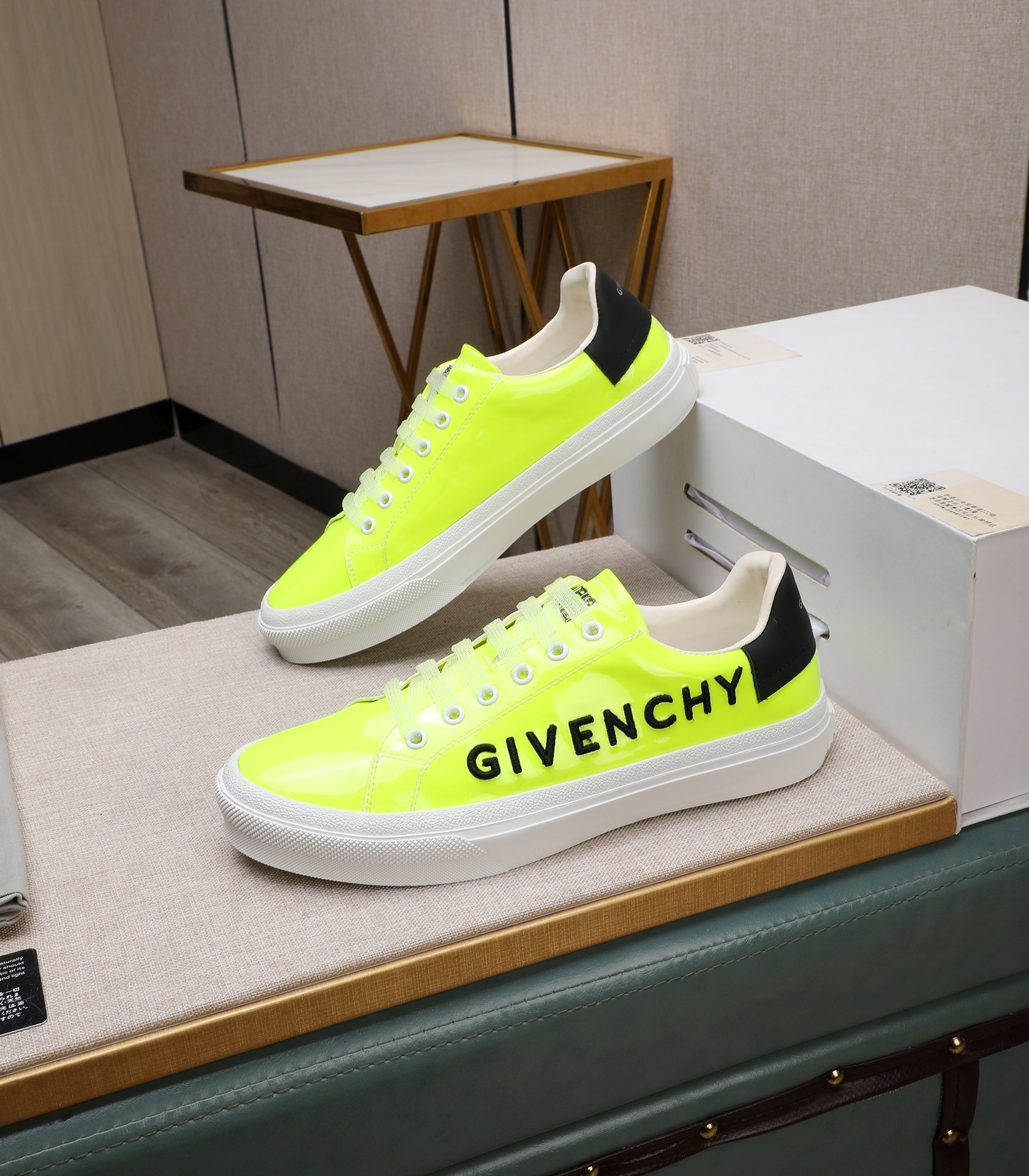 Givenchy Casual Sneakers, Neon Yellow Leather, Size 38-44, Slip-on Style 5 i1732862436 8224 6