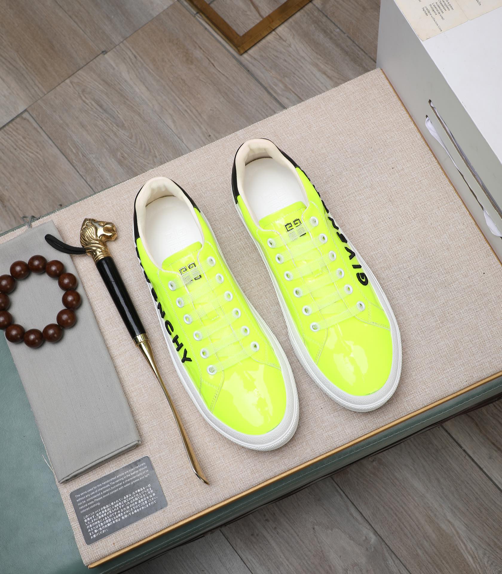 Givenchy Casual Sneakers, Neon Yellow Leather, Size 38-44, Slip-on Style 2 i1732862436 9086 5
