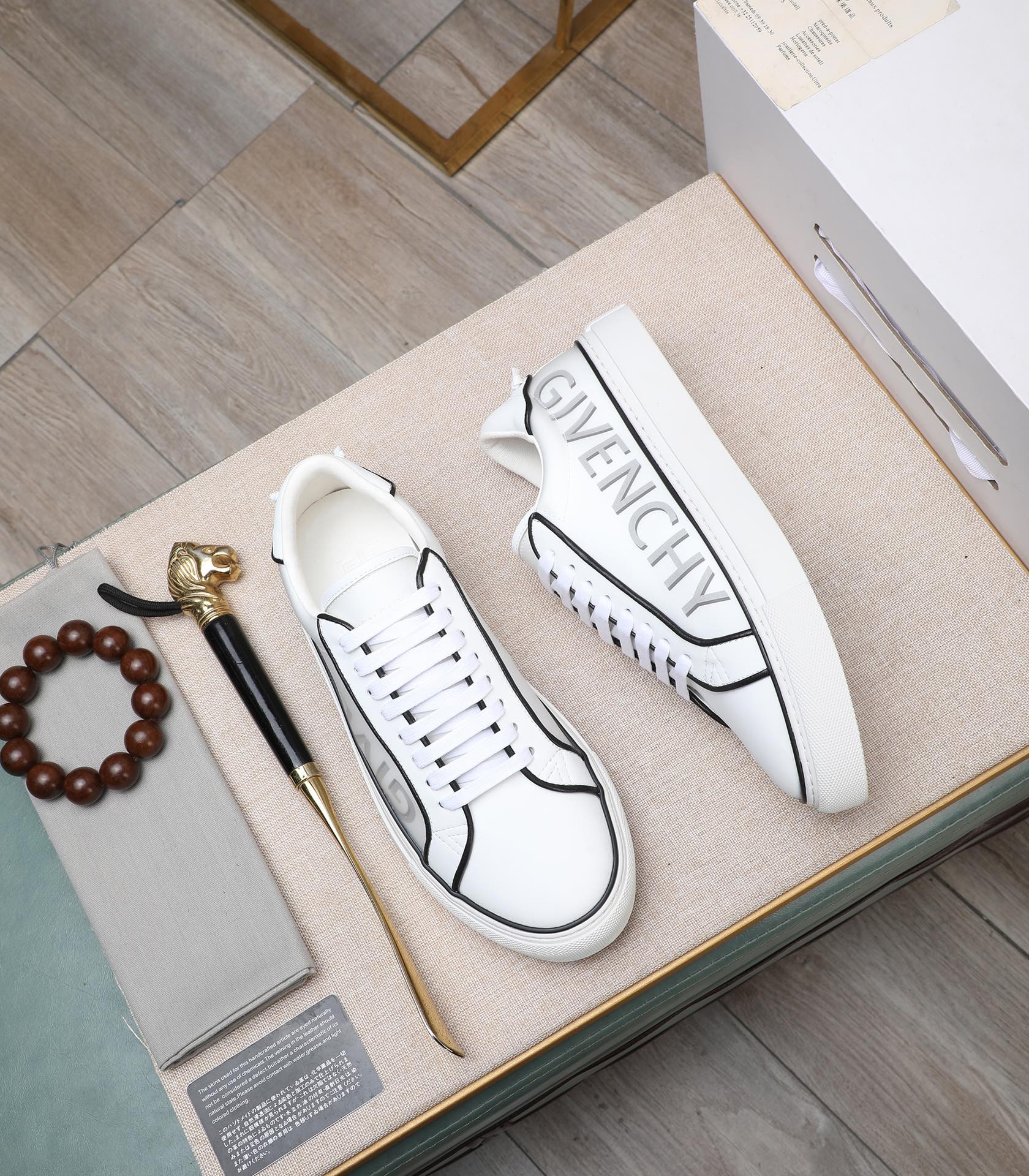 Givenchy White Leather Urban Street Style Sneakers 3 i1732862453 783 2