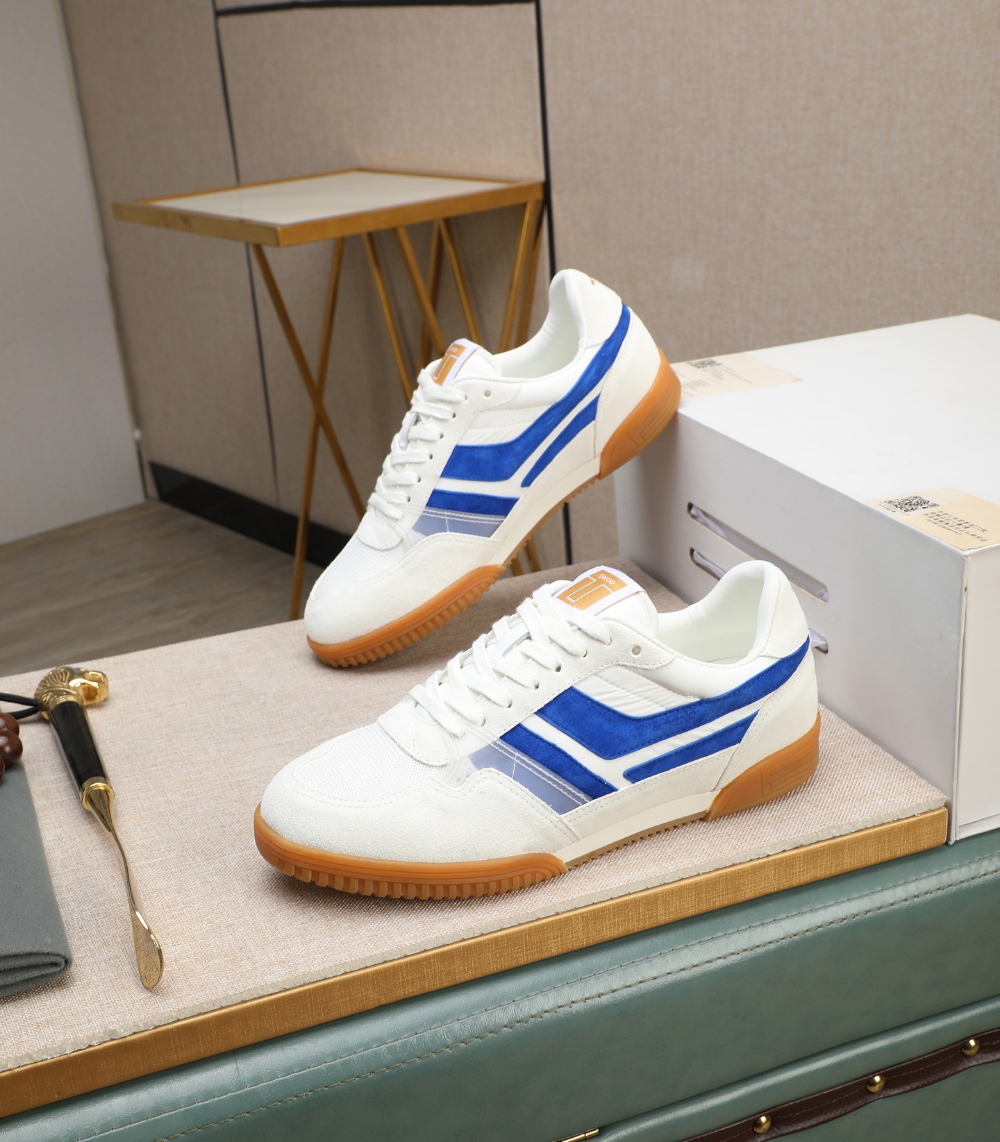 Tom Ford Fashion Sneakers: Classic Style with Premium Comfort, Sizes 39-44 1 Tom Ford Fashion Sneakers: Classic Style with Premium Comfort, Sizes 39-44