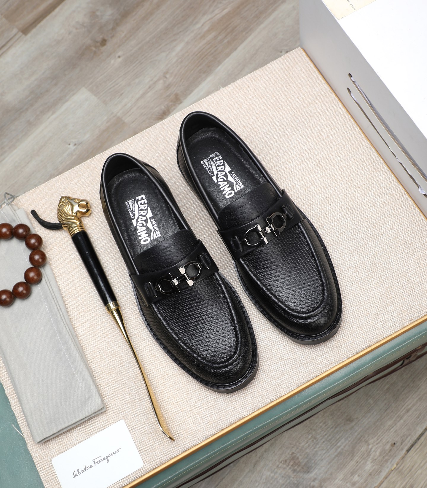 NO:271677,[Fellag Screen] Men's casual shoes 2025z cabinets are available simultaneously. Size: 38-44# The upper is made of cowhide spliced ​​cowhide inner lining, comfortable and breathable, the original sole is comfortable and wear-resistant, and the real shot is even better. Cowhide19860909【菲拉格幕】男士休闲鞋 2025z柜同步发售 码数:38-44# 鞋面选用牛皮拼接牛皮内里,舒适透气,鞋底原版舒适耐磨大底,实物拍摄实物更赞,,cowhide,Men's shoes