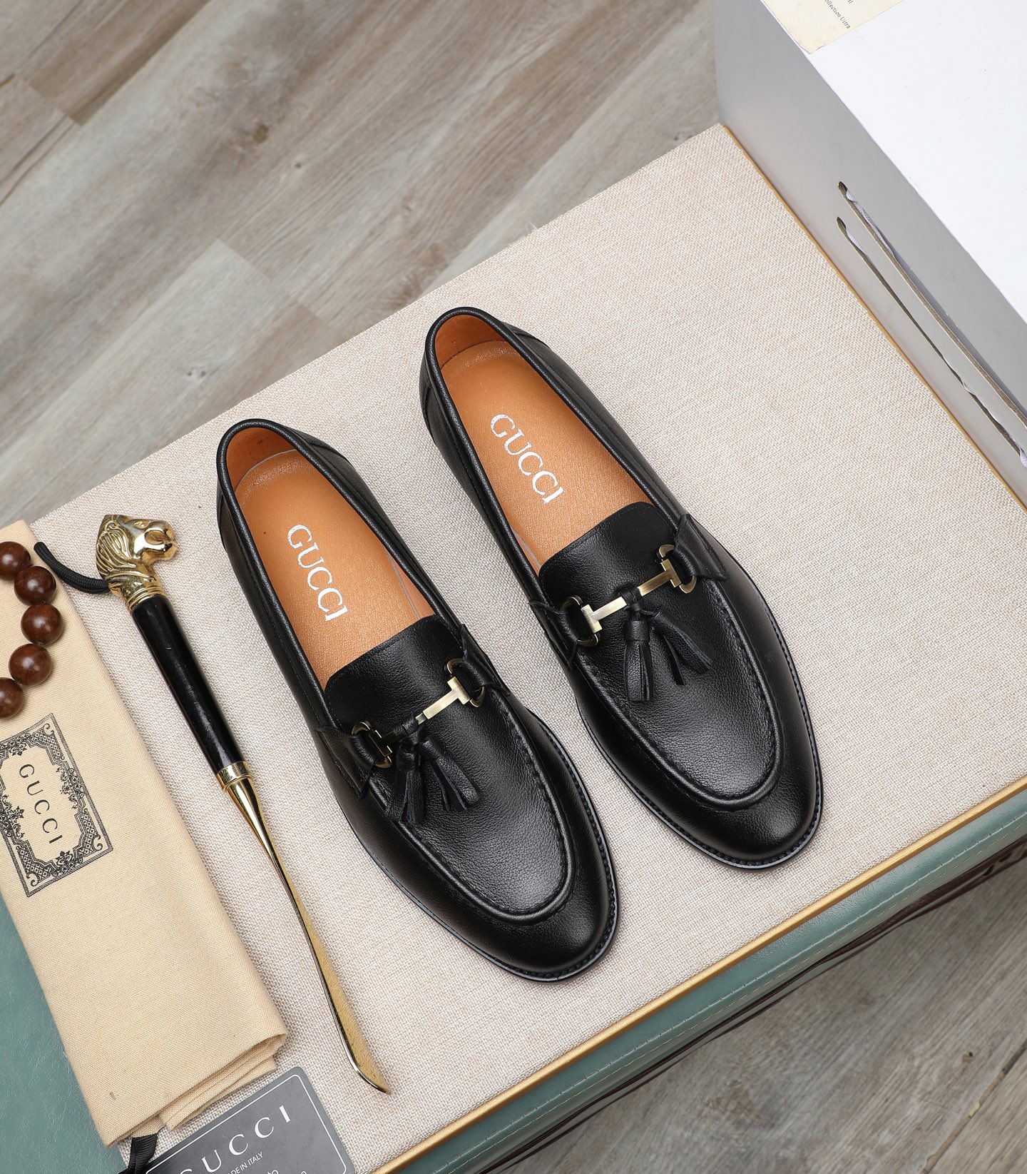 NO:271681,Original (water dyed cow li) Gucci GUCCI official website formal shoes imported cow leather top imported cow leather imported cow leather finely handmade original bottom, real objects are better looking. Standard code number 38-44, gucci,gucci,cowhide19860909原版 (水染牛里) 古驰GUCCI 官网款正装鞋 意大利進口牛皮顶级进口水染牛皮内里精细手工制作 原版底,实物拍摄實物更好看 标准码数38-44码,,gucci,gucci,cowhide,Men's shoes