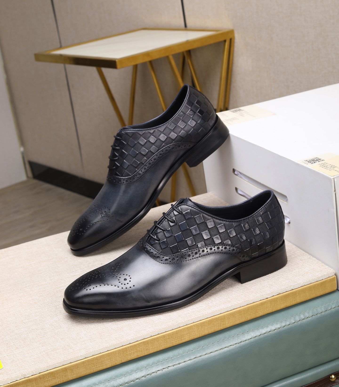 NO:272970,(Water-dyeed beef) Louis Vuitton* High-end Louis Vuitton 2025 latest counter model, original business leather shoes of the highest quality!  Imported Italian calf leather fabric cowhide inner original large bottom formal size: 3844 (45 customized), louis vuitton, louis vuitton, cowhide19860909（水染牛里）Louis Vuitton* 高端 路易威登 2025年专柜最新款 正装商务皮鞋原版最高品质！进口意大利小牛皮面料牛皮内里 原版大底 正装码数:3844(45订做),,louis vuitton,louis vuitton,cowhide,Men's shoes