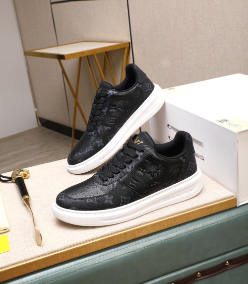 Louis Vuitton Men's Black Leather Monogram Casual Sneakers Size 38-44 16 Louis Vuitton Men's Black Leather Monogram Casual Sneakers Size 38-44