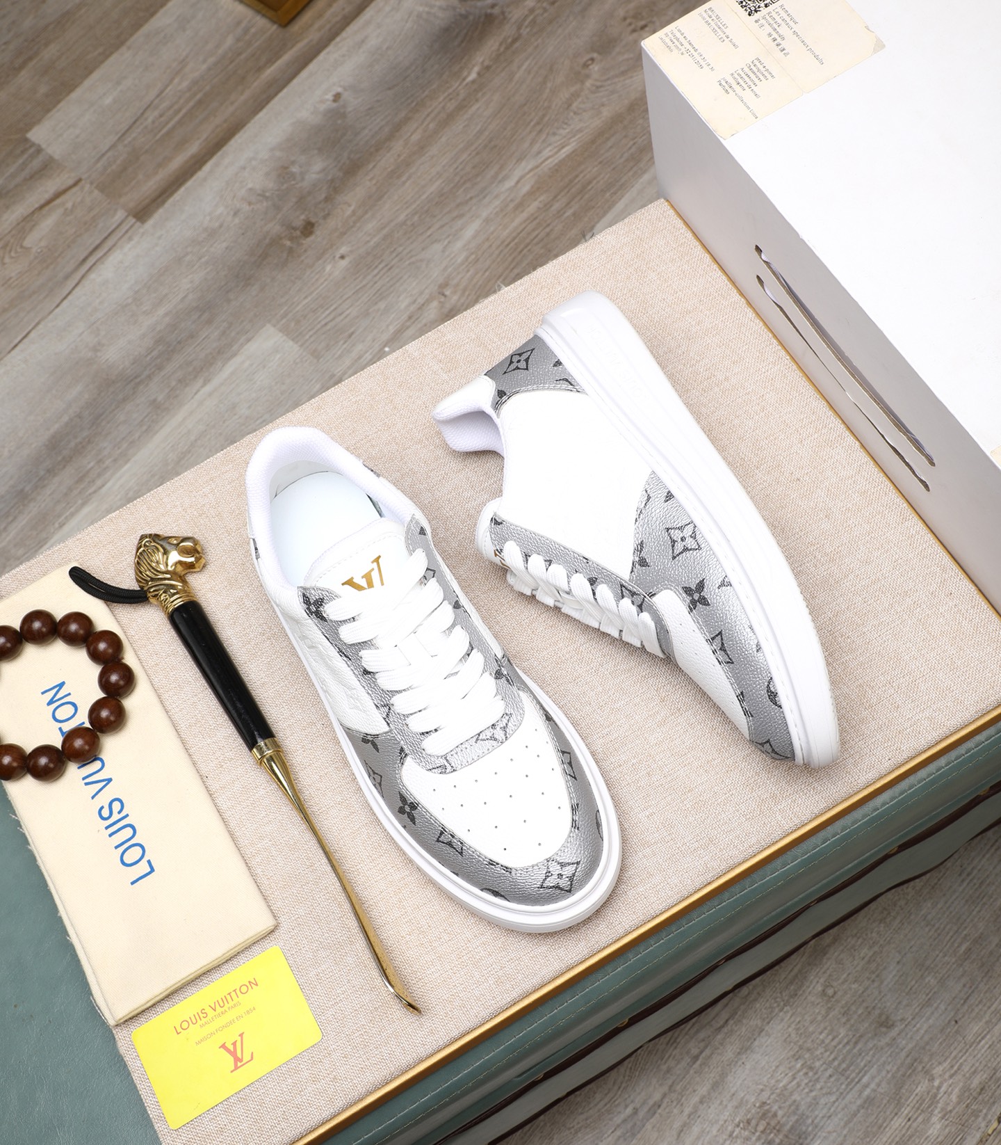 Louis Vuitton Men's Fashion Sneakers Classic Logo Casual Shoes 4 i1741938677196 1448 0 2