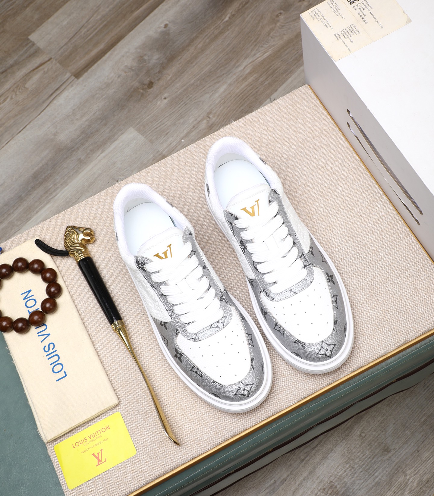 Louis Vuitton Men's Fashion Sneakers Classic Logo Casual Shoes 3 i1741938677202 6160 0 1