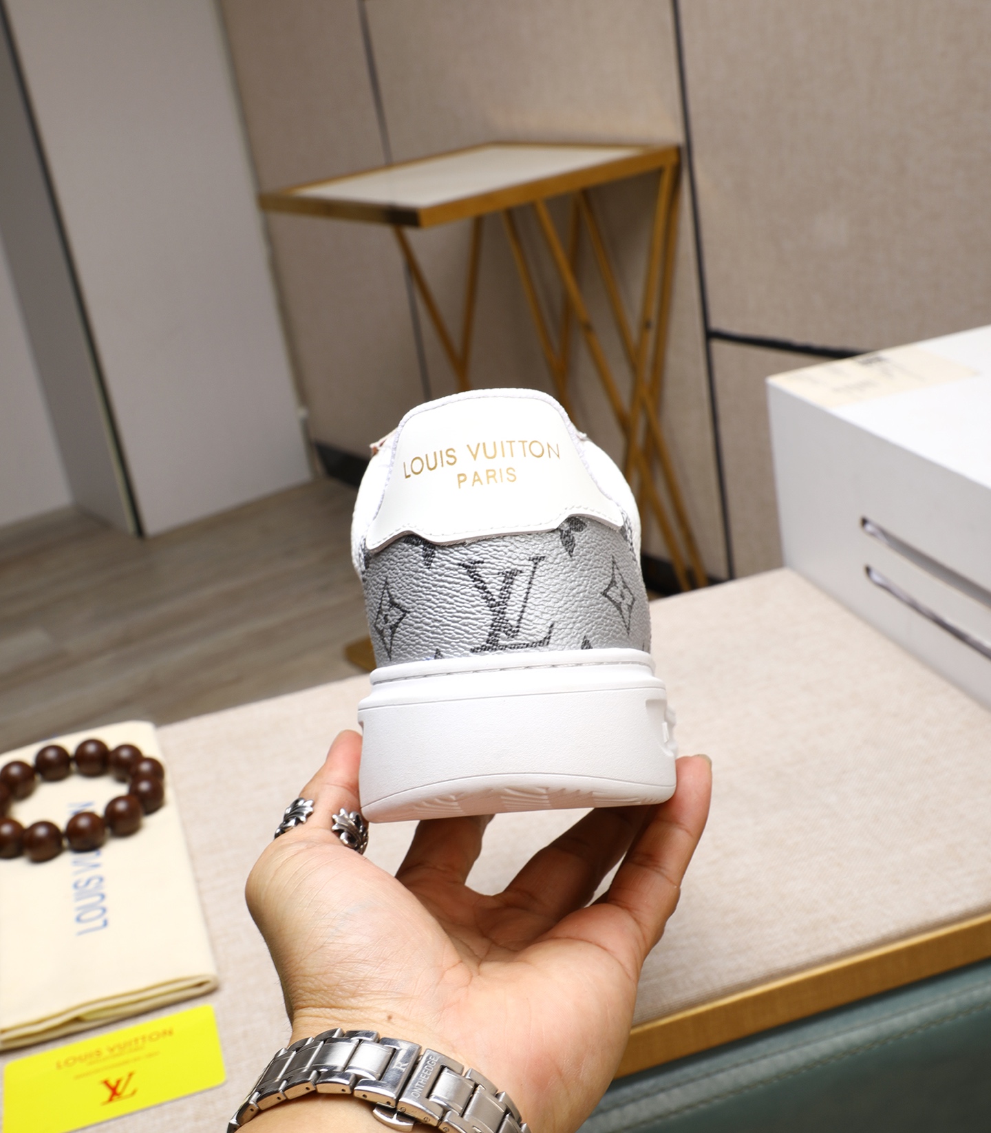 Louis Vuitton Men's Fashion Sneakers Classic Logo Casual Shoes 10 i1741938678369 3027 0 8