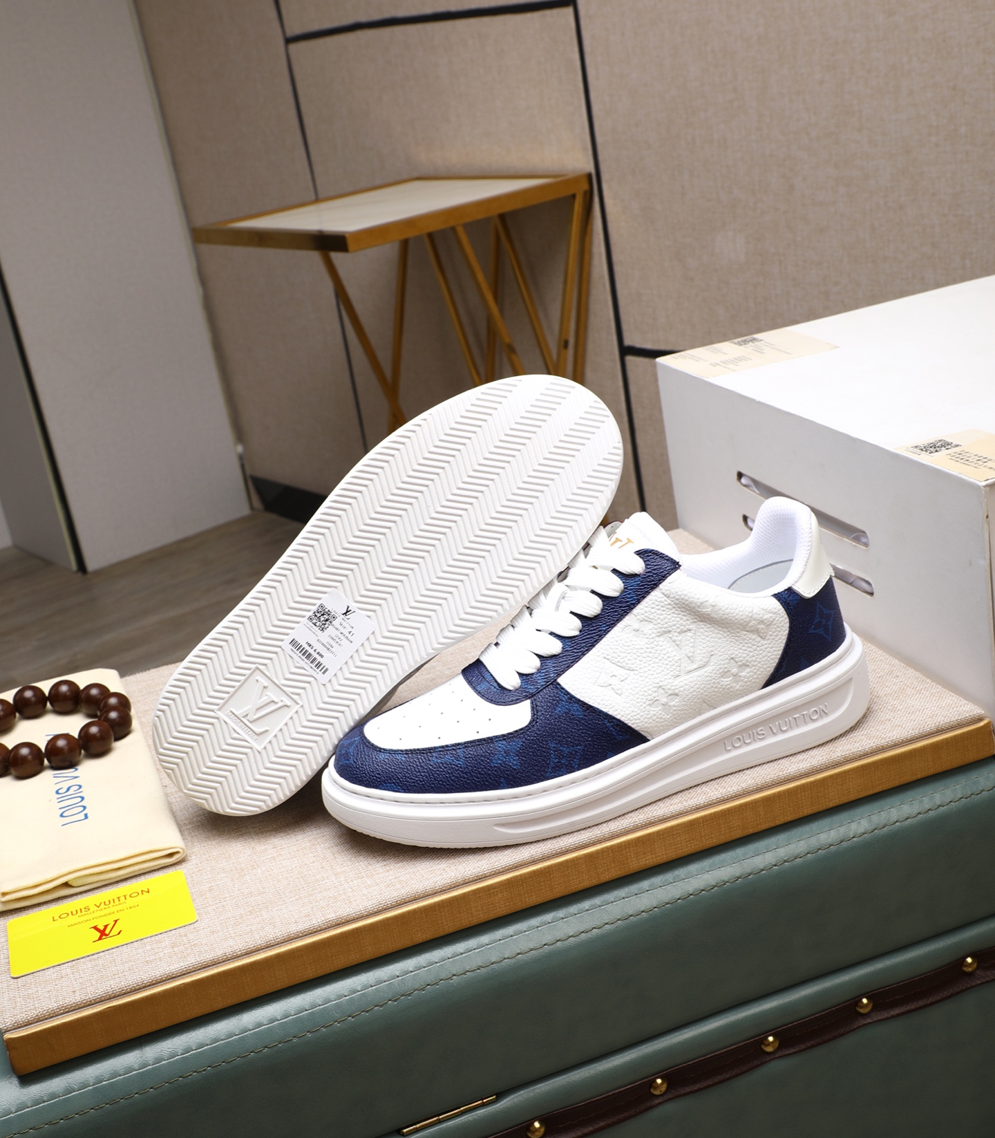 Louis Vuitton Men's White Leather and Blue Canvas Casual Sneakers 5 i1741938692197 2790 0 3