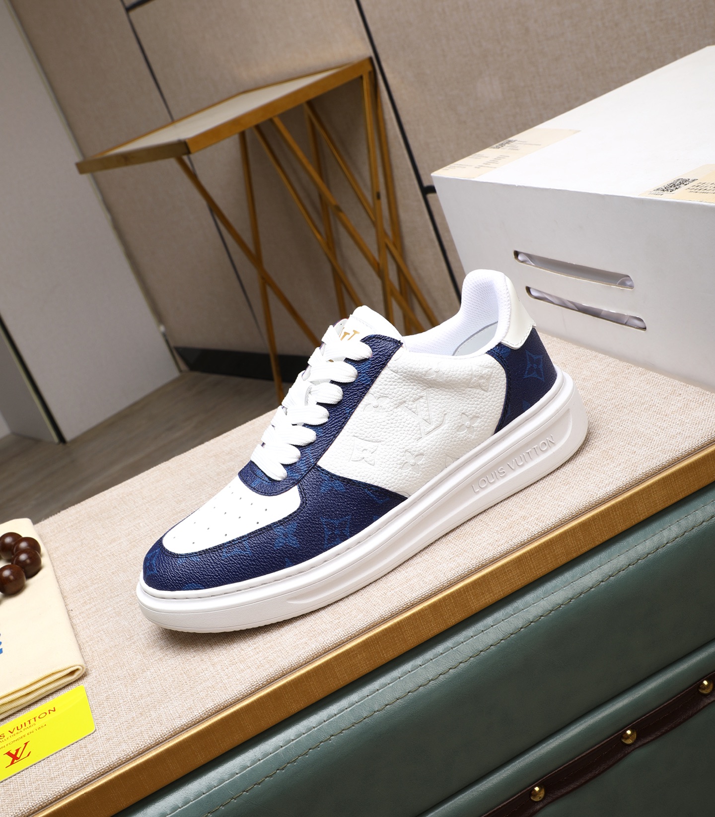 Louis Vuitton Men's White Leather and Blue Canvas Casual Sneakers 7 i1741938693108 6485 0 5