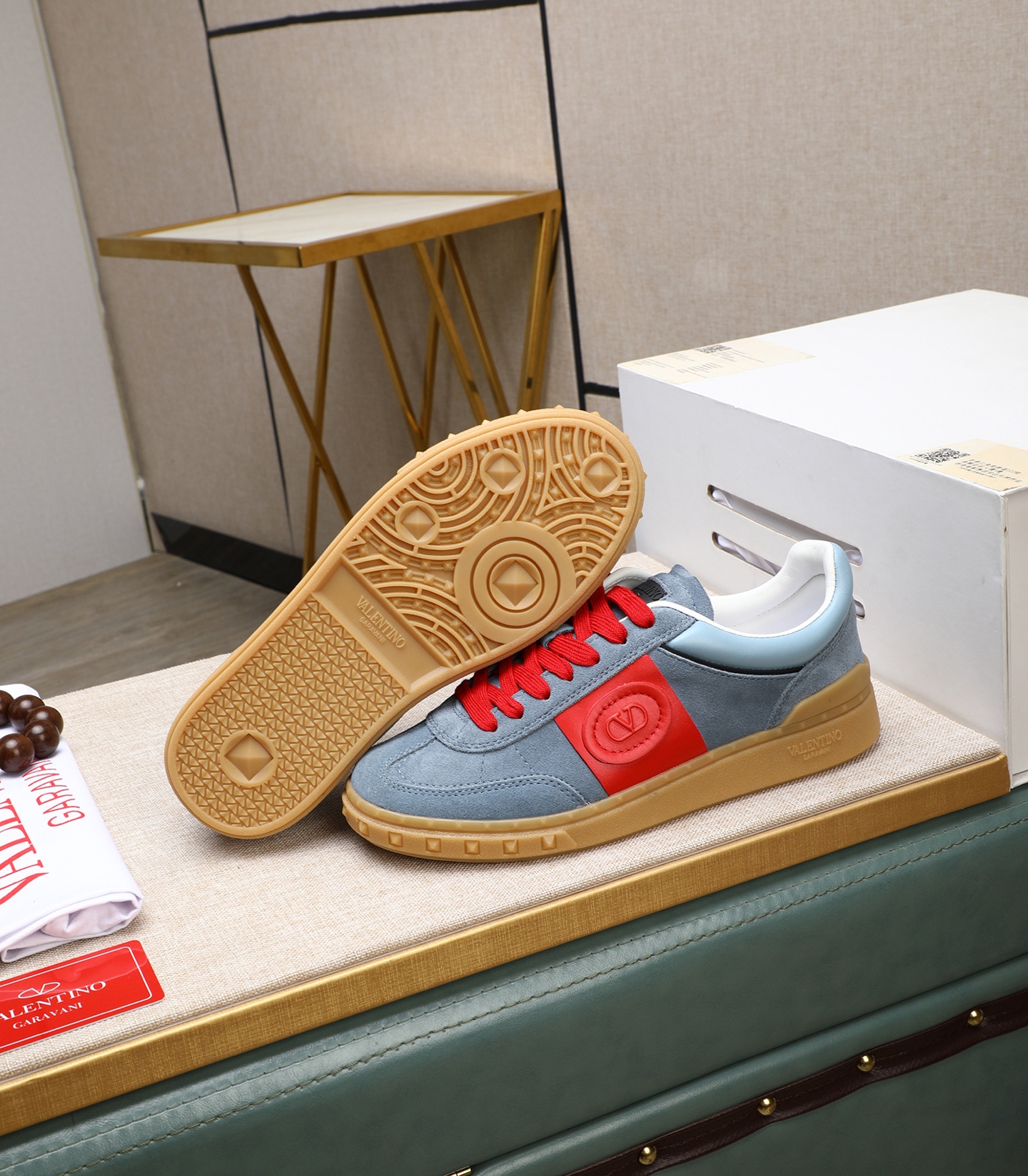 Valentino Garavani UPVILLAGE Leather Sneakers Casual Style Couple Model 5 i1742542895932 3826 0 3