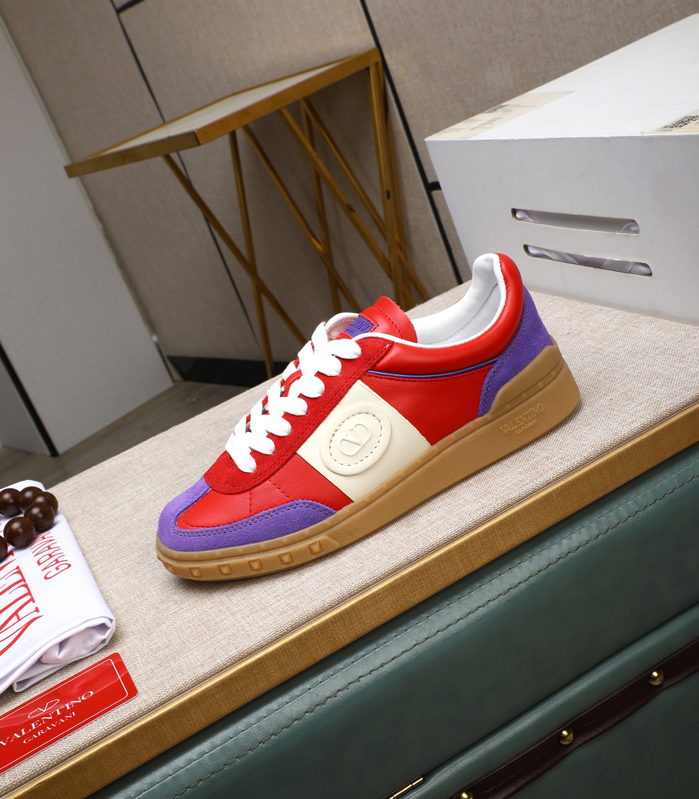 VALENTINO GARAVANI UPVILLAGE Leather Sneakers Designer Rivet Low Top Shoes 7 i1742543006460 7441 0 5