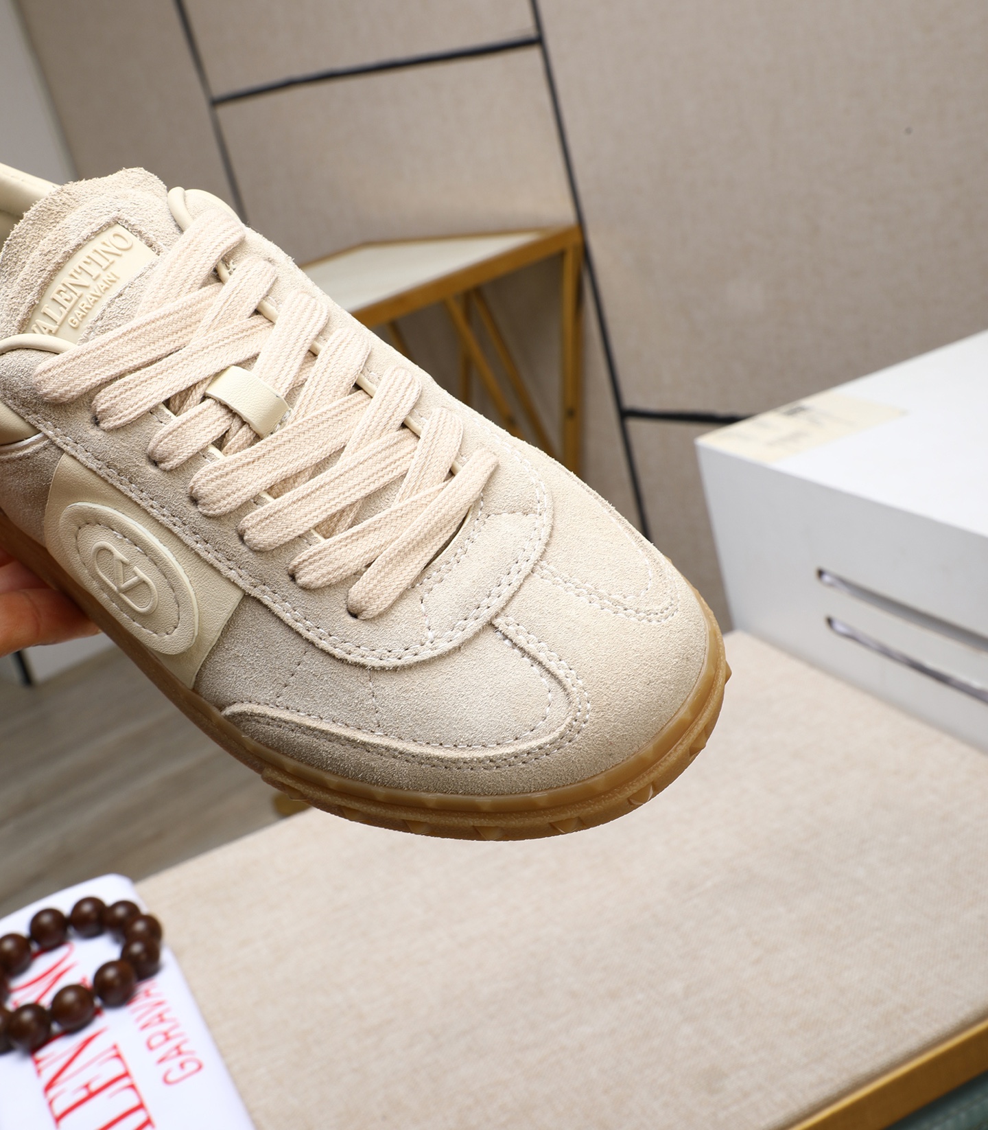 Valentino Garavani Upvillage Leather Sneakers Couple Style Casual Shoes 8 i1742543050992 575 0 6