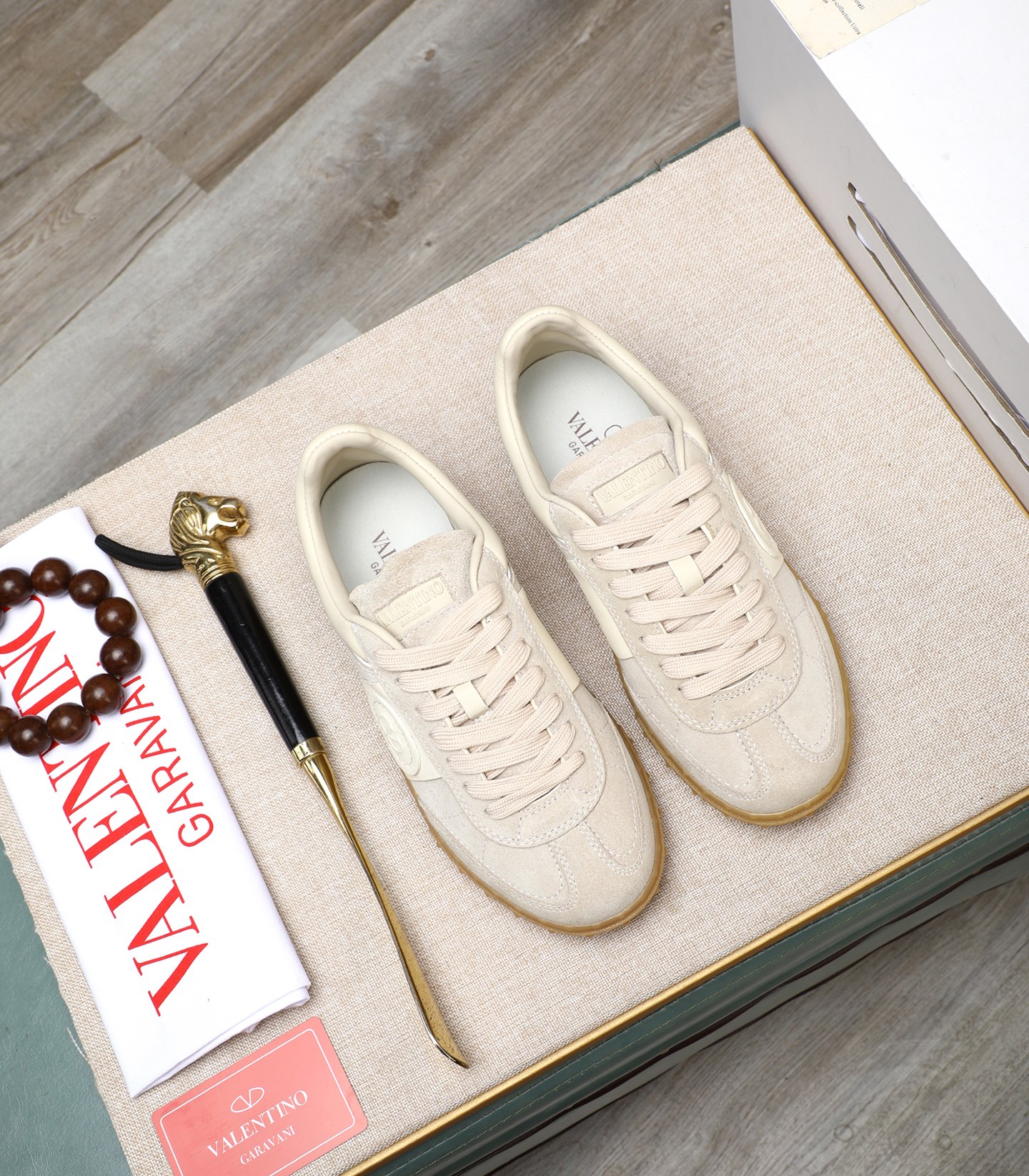 Valentino Garavani Upvillage Leather Sneakers Couple Style Casual Shoes 4 i1742543051667 8375 0 2