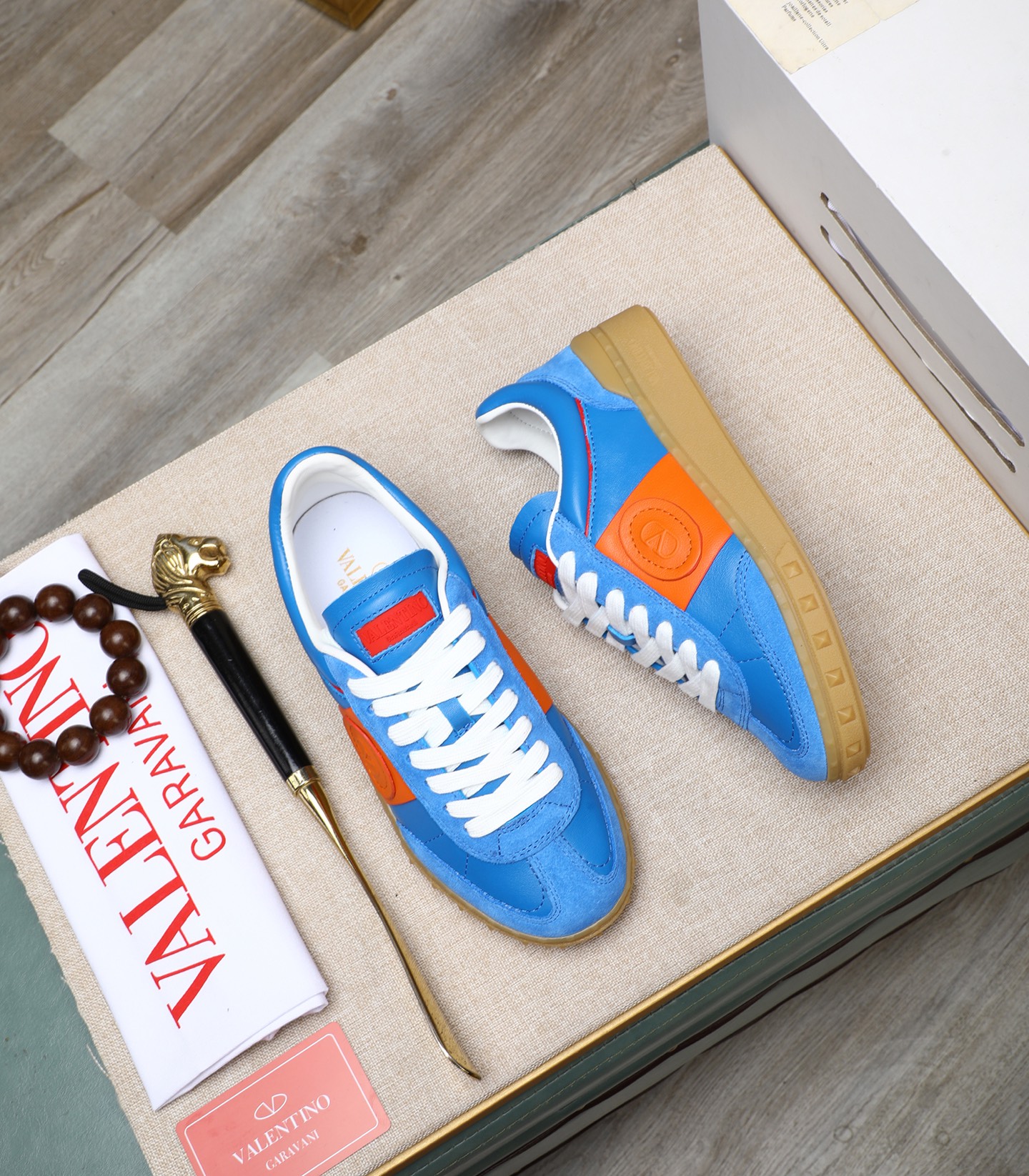 Valentino Garavani Upvillage Leather Sneakers, Couple Style Casual Shoes 3 i1742543087015 611 0 1