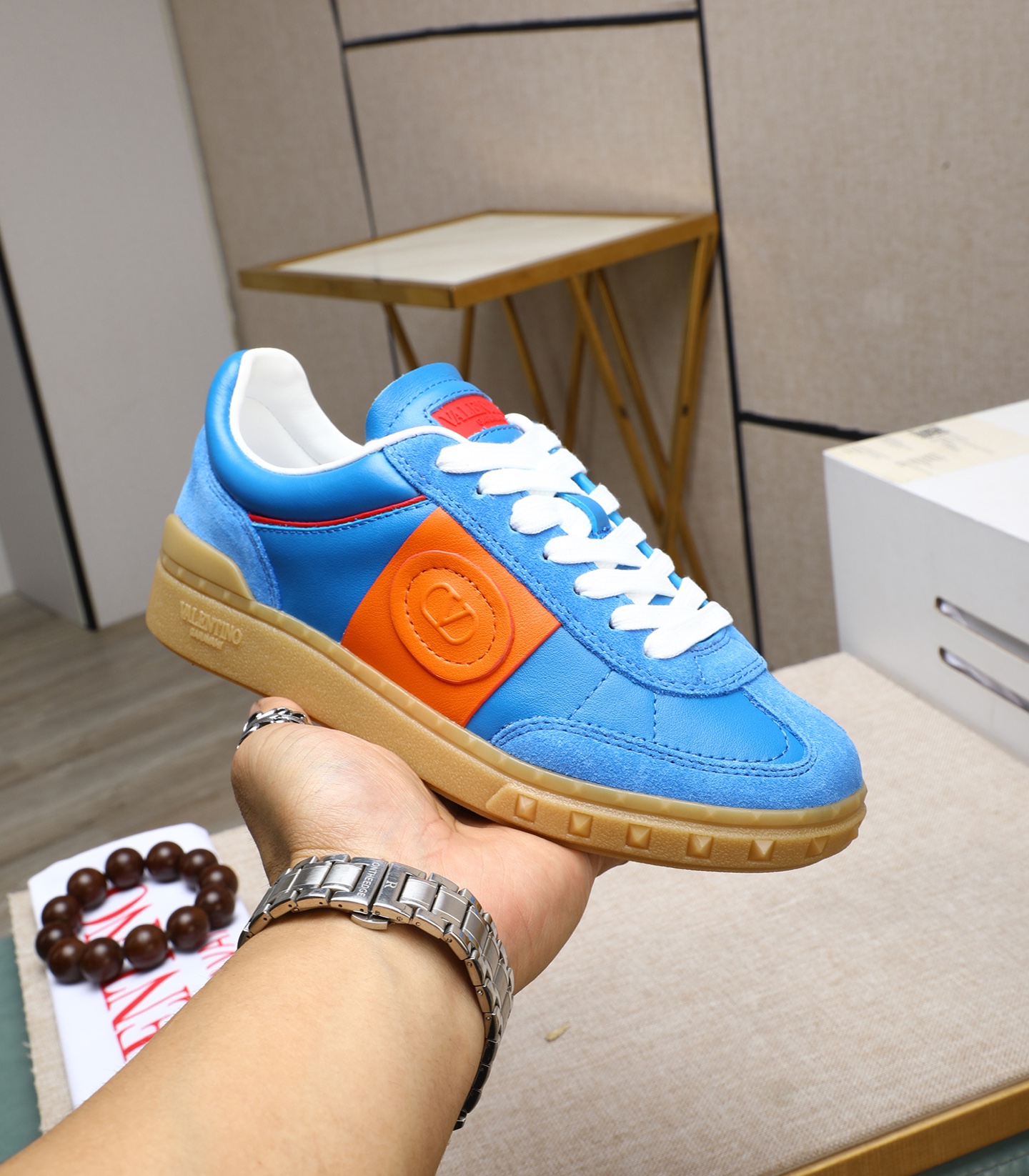 Valentino Garavani Upvillage Leather Sneakers, Couple Style Casual Shoes 6 i1742543087746 53 0 4