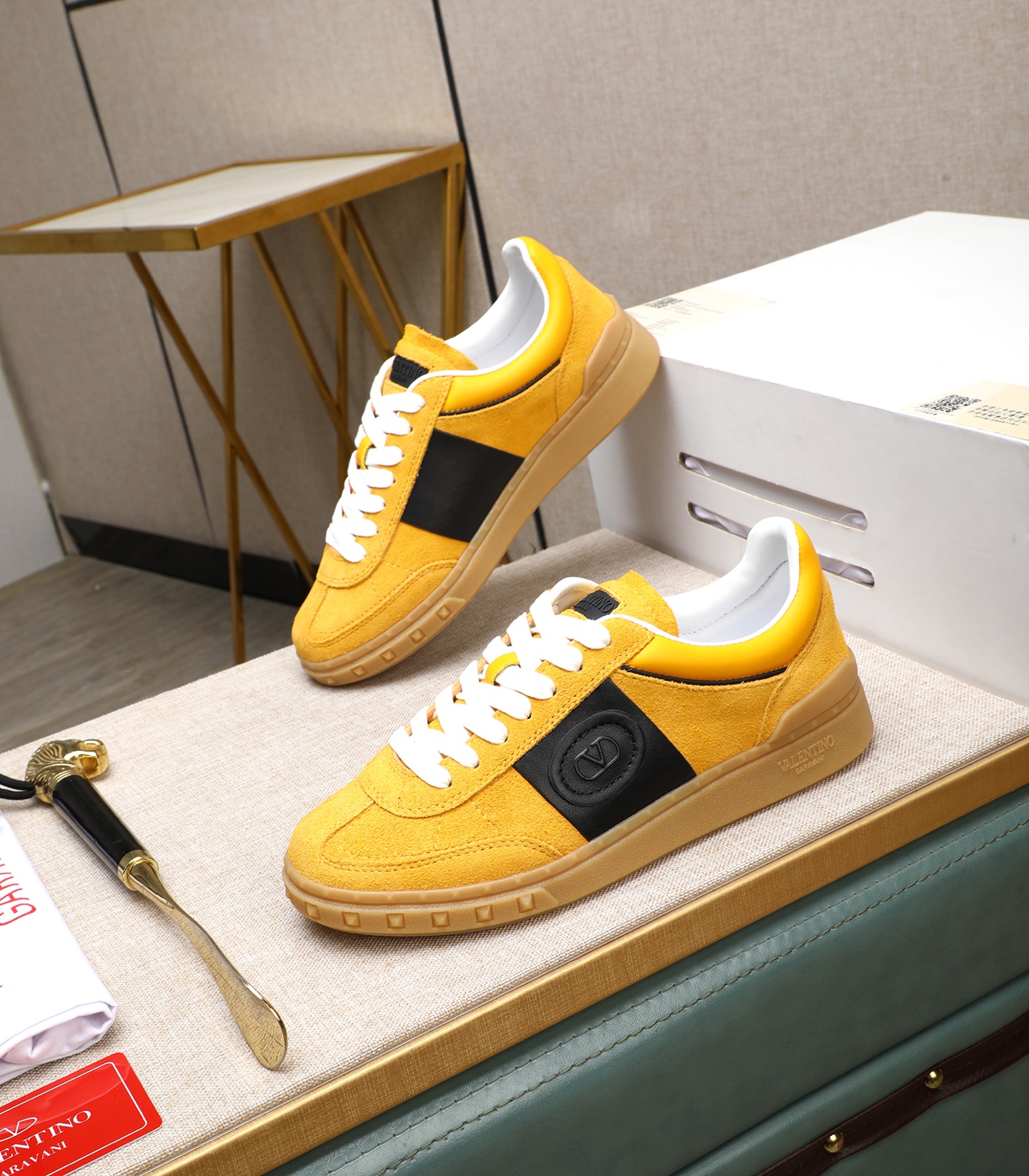Valentino Garavani Upvillage Leather Sneakers Yellow/Black Couples Edition 2 i1742543101116 6768 0 0
