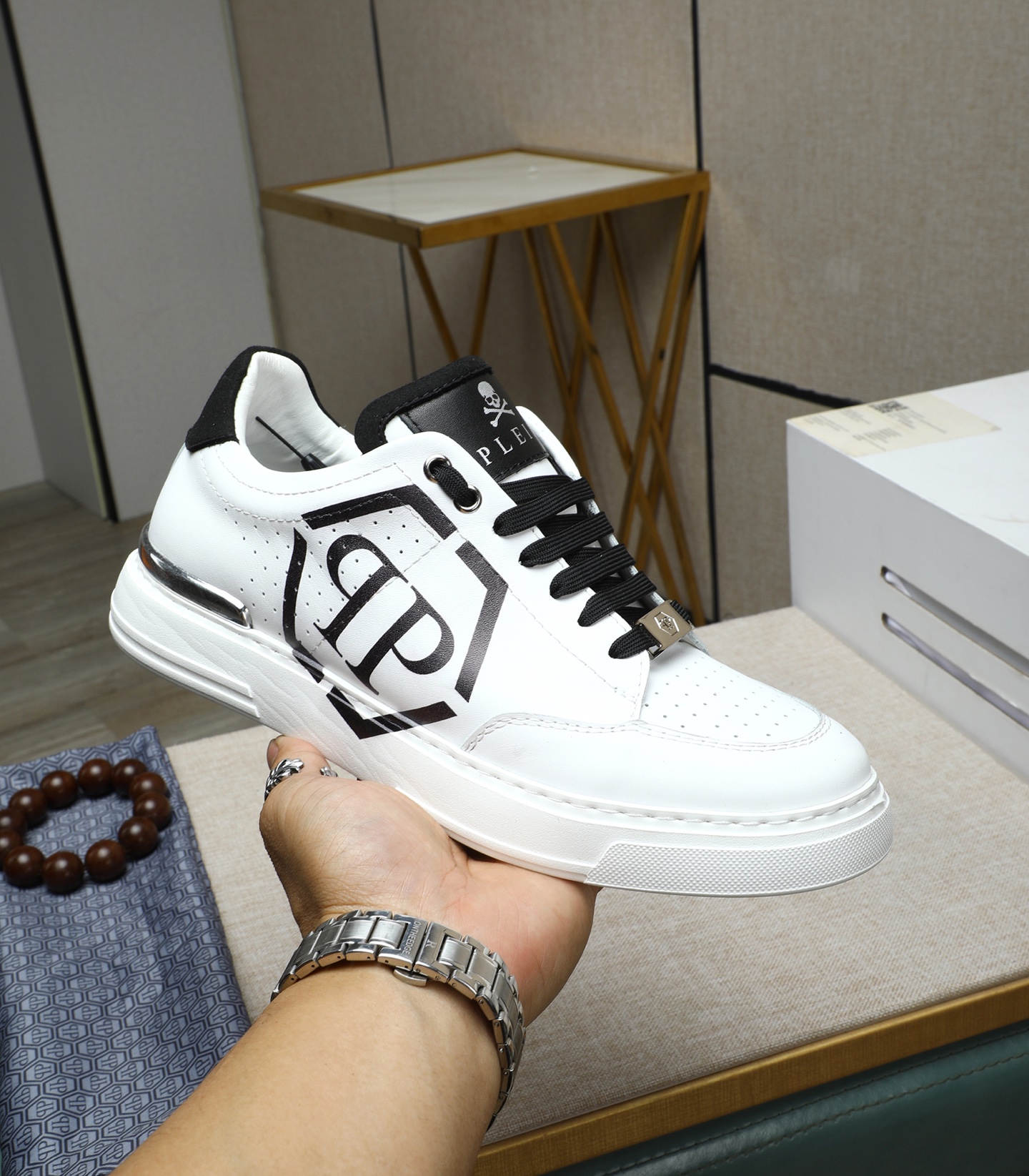 Philipp Plein White Leather Sneakers for Men with Punk Style and Metal Accents 6 i1743147838558 7576 0 4