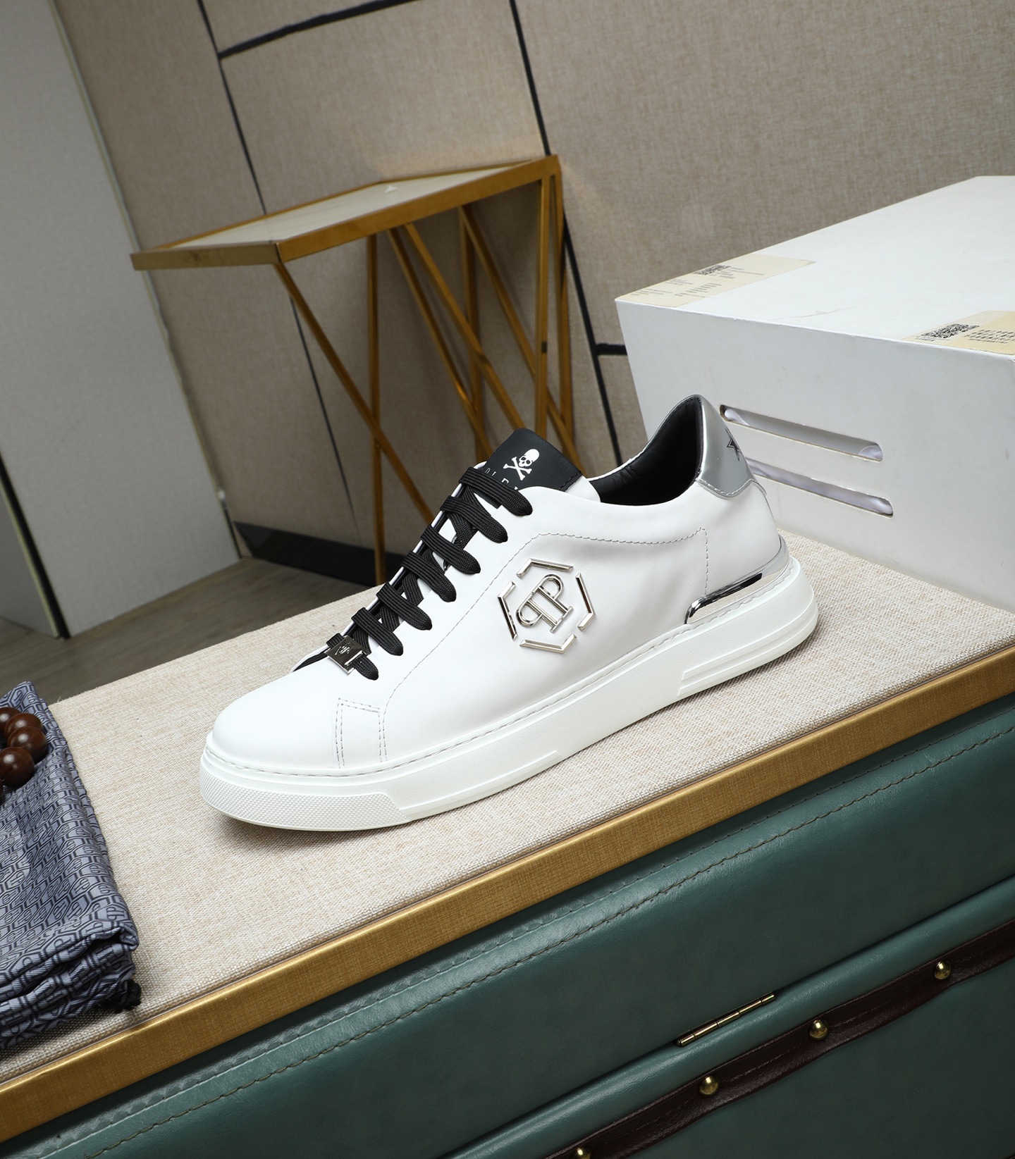 Philipp Plein White Leather Sneakers with Metal Logo and Punk Details 7 i1743147934585 8261 0 5