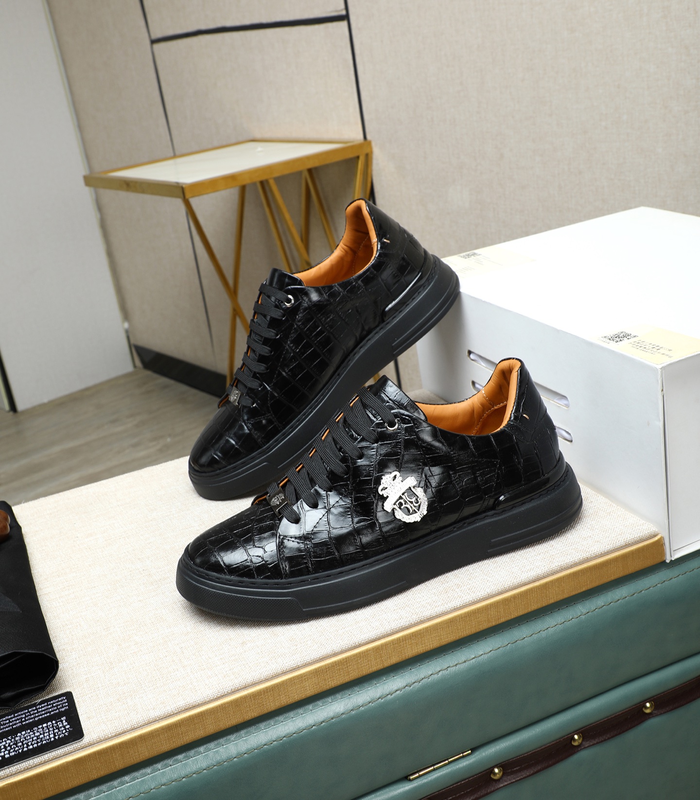 Philipp Plein Men's Black Crocodile Embossed Leather Low-Top Sneakers 2 i1743148175484 7546 0 0
