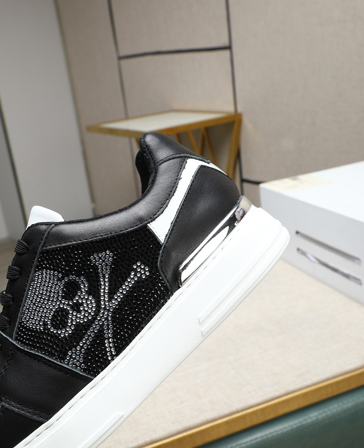 Philipp Plein Men's Lo-Top Sneakers with Skull Detail - Ergonomic and Lightweight 8 i1744187514657 8342 0 6