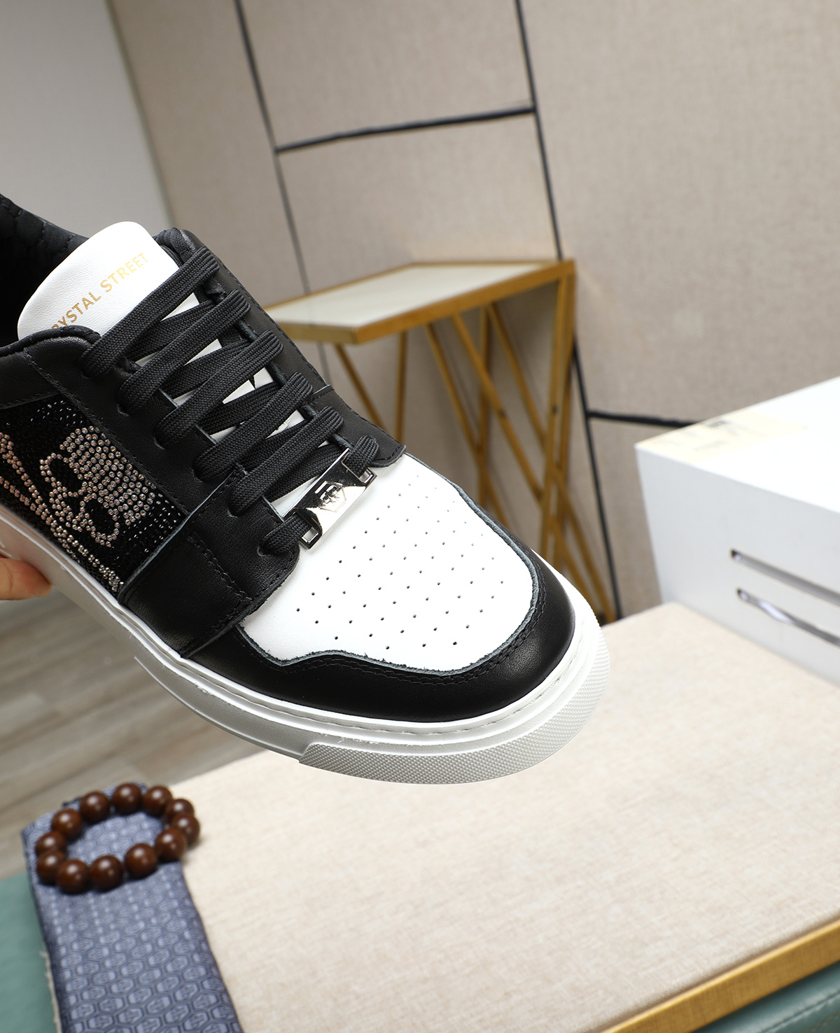 Philipp Plein Men's Lo-Top Sneakers with Skull Detail - Ergonomic and Lightweight 9 i1744187515576 8388 0 7