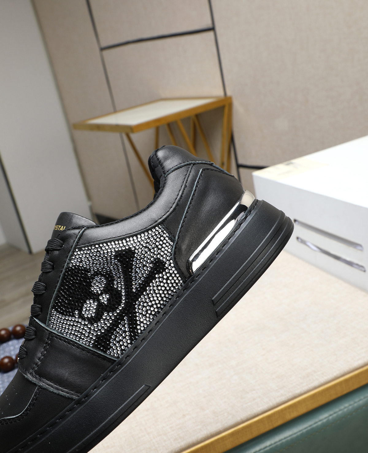 Philipp Plein Men's Black Lo-Top Sneakers with Skull & Crossbones Detail 9 i1744187555541 6454 0 7