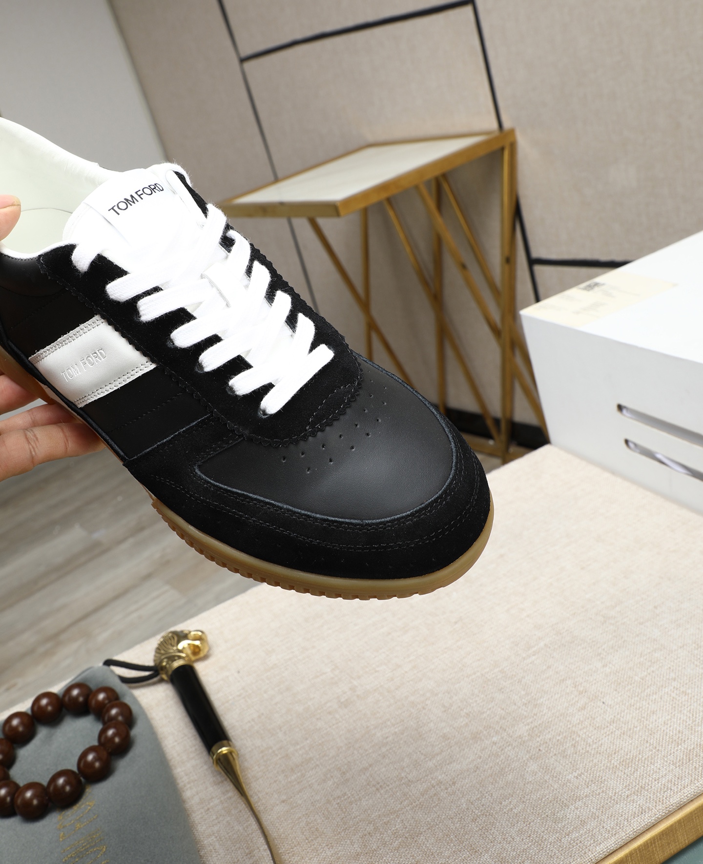 Tom Ford Men's Black & White Leather Sneakers Casual Shoes 8 i1744613684665 2322 0 6