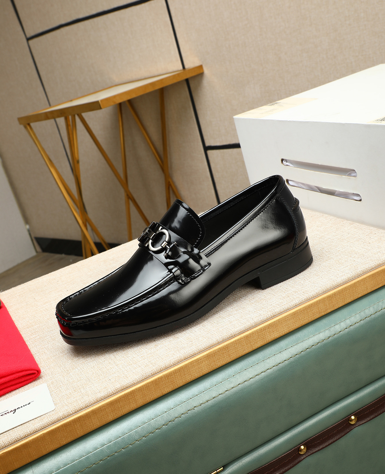 Ferragamo Men's Formal Leather Loafers - Elegant & Comfortable Slip-Ons 7 i1744790194835 9742 0 5