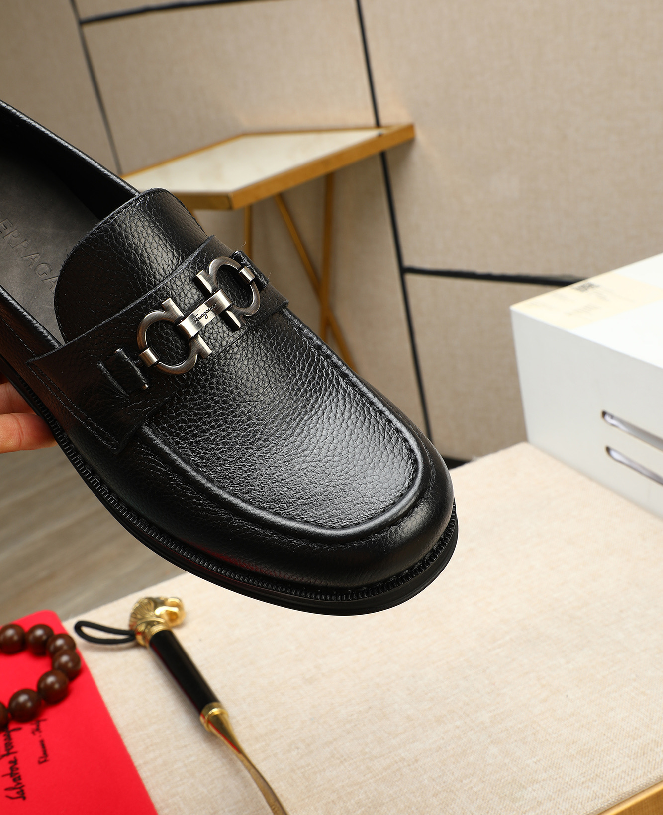 Salvatore Ferragamo Men's Black Leather Loafers Elegant Dress Shoes 8 i1744790532752 9513 0 6