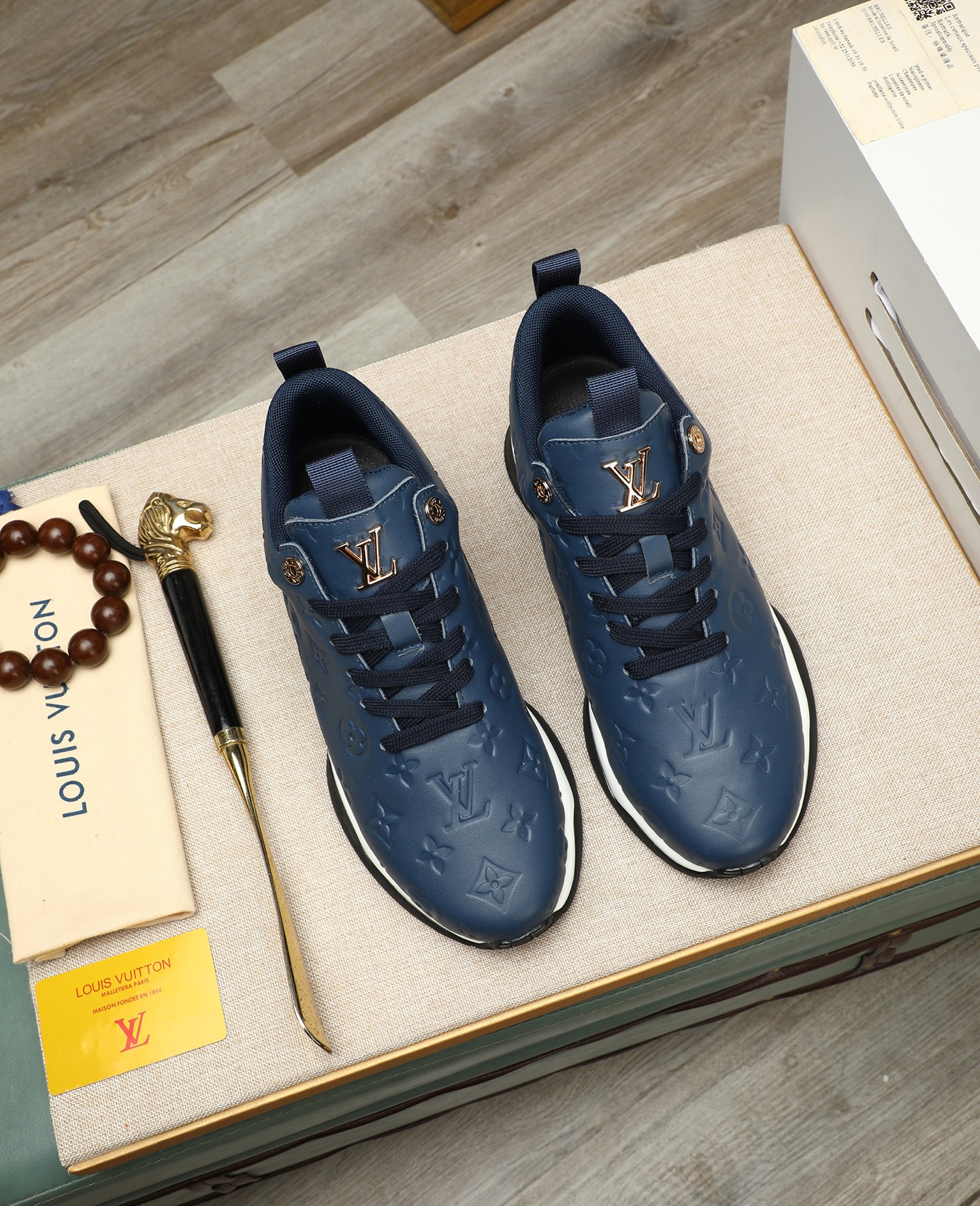 Louis Vuitton Fashion Sneakers for Men, Calf Leather, Blue, Size 39-44 5 i1745221528664 4000 0 3