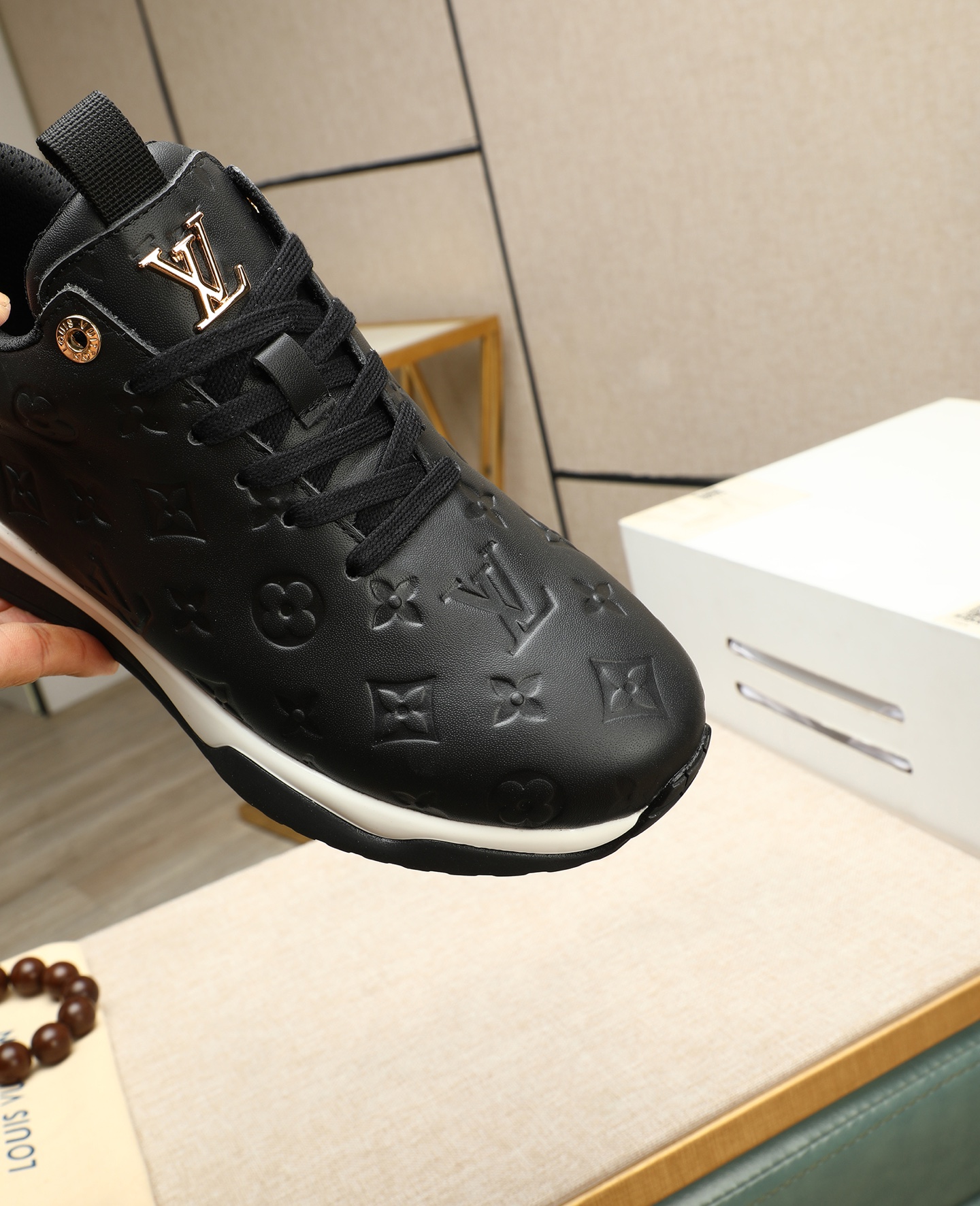Louis Vuitton Fashion Show Sneakers - Premium Leather, Iconic Design 8 i1745221619241 1641 0 6