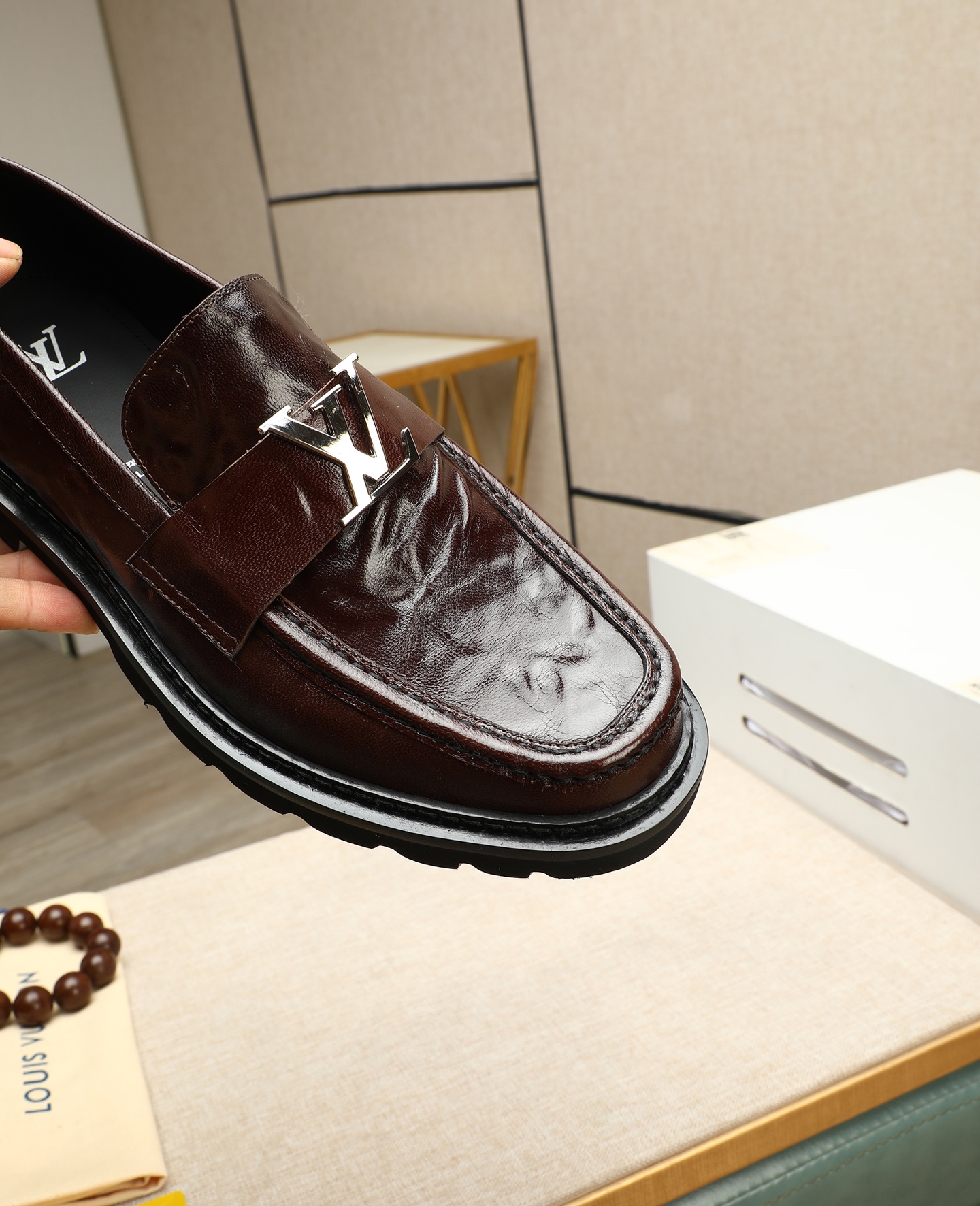 Louis Vuitton Men's Formal Leather Loafers Business Dress Shoes 8 i1745394548973 793 0 6