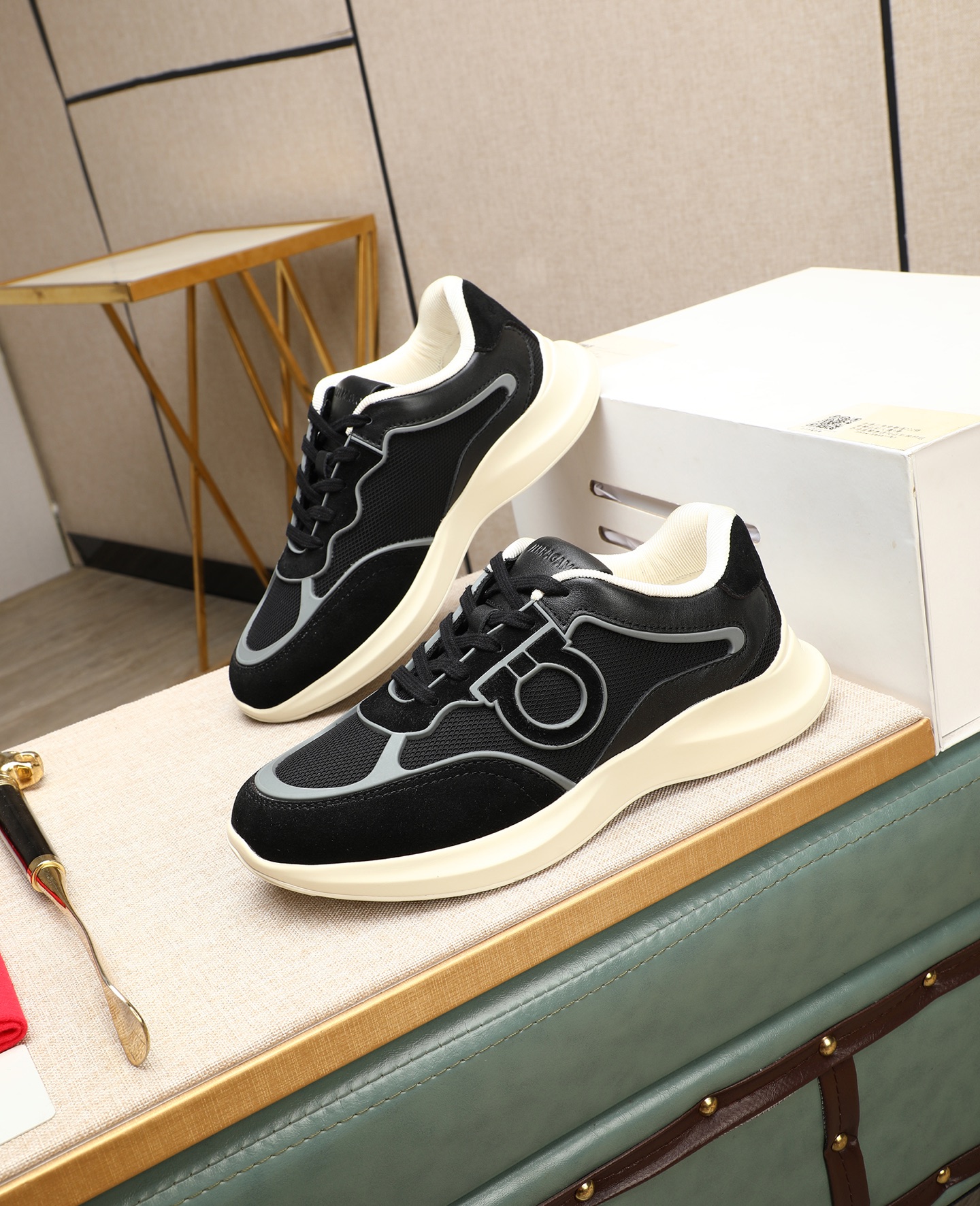 Salvatore Ferragamo Men's Leather Sneakers - Italian Craftsmanship 4 i1745394663057 5676 0 2