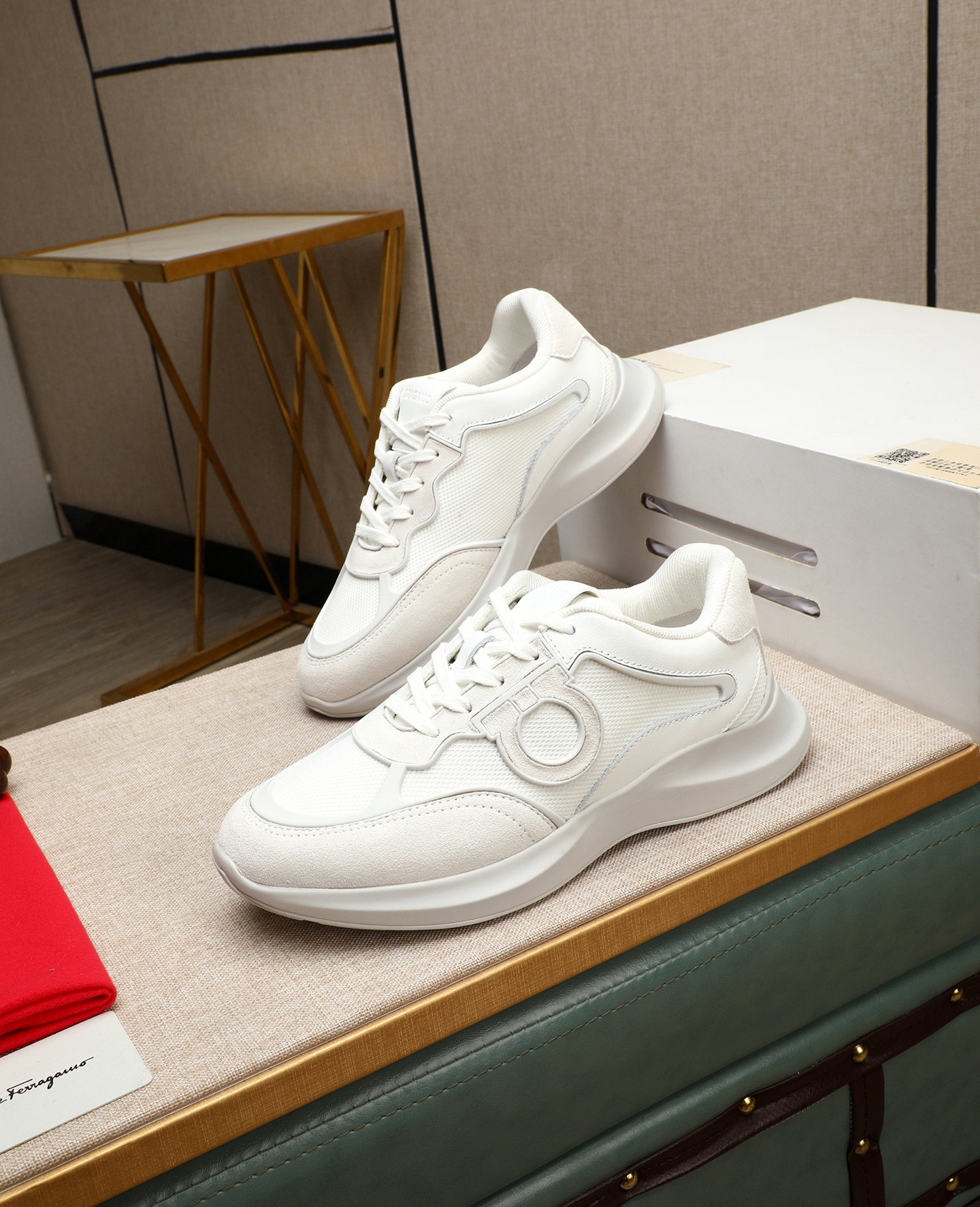 Salvatore Ferragamo Men's White Leather Sneakers Size 39-44 1 Salvatore Ferragamo Men's White Leather Sneakers Size 39-44