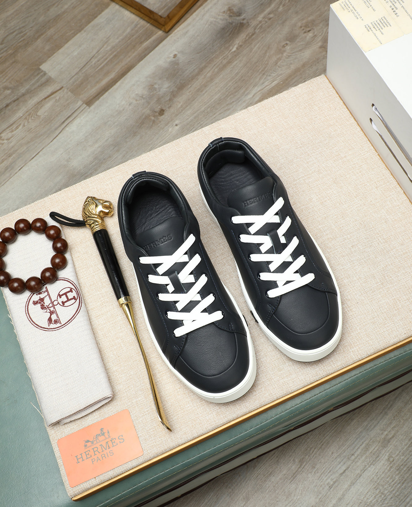 HHermes Bouncing Leather Sneakers, Men's Casual Shoes, Size 38-44 1 HHermes Bouncing Leather Sneakers, Men's Casual Shoes, Size 38-44